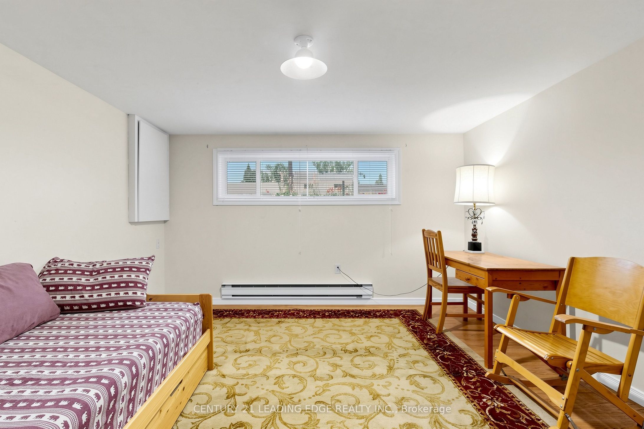 553 James Street Property Photo 33