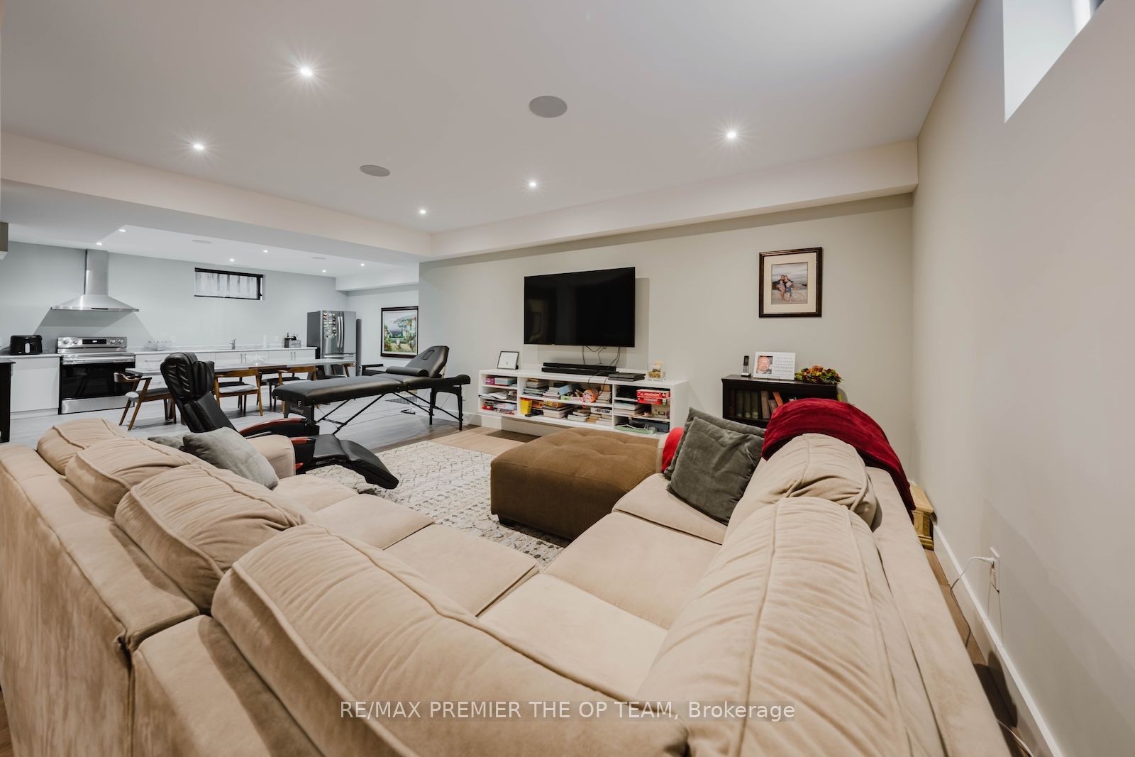 54 Cheltenham Avenue Property Photo 37