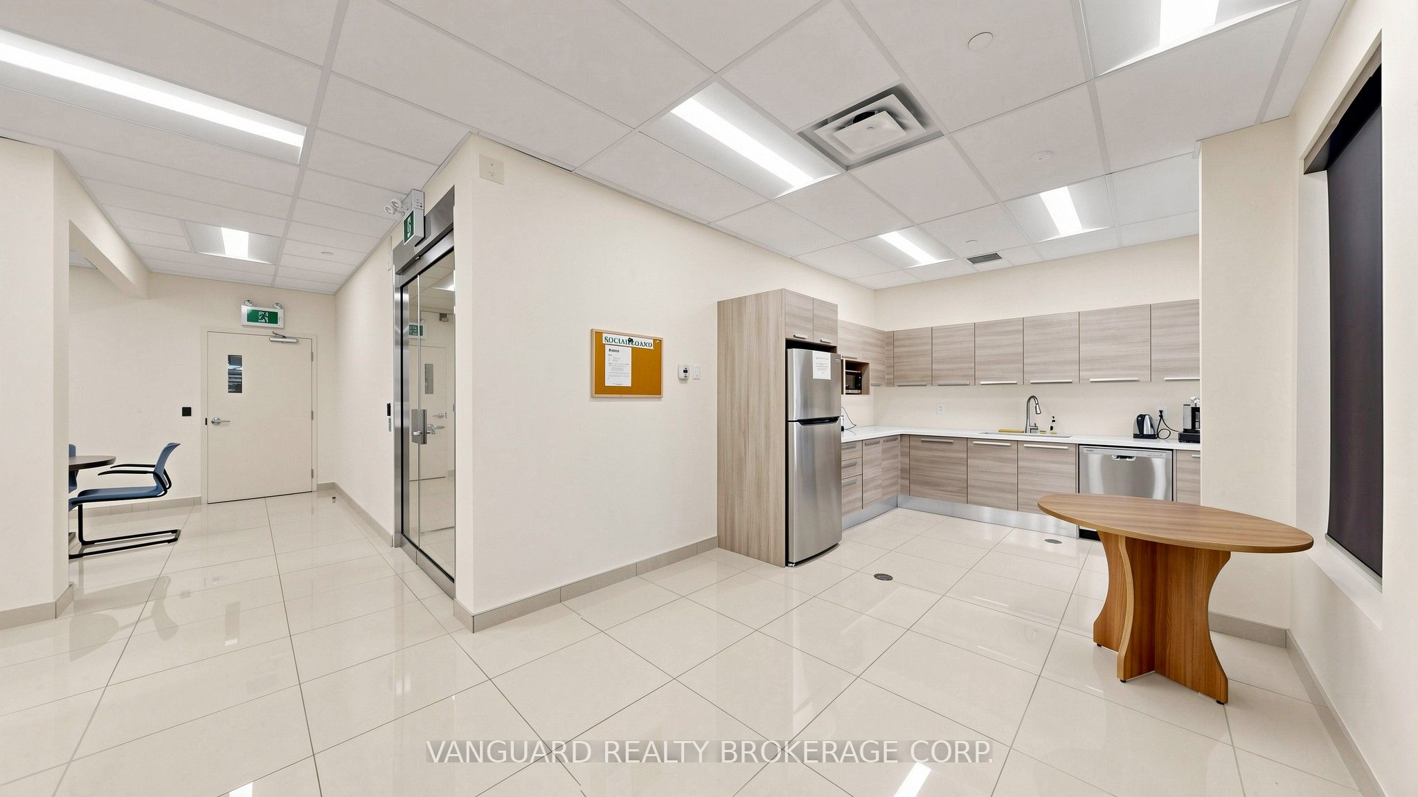 2891 Langstaff Road Property Photo 9