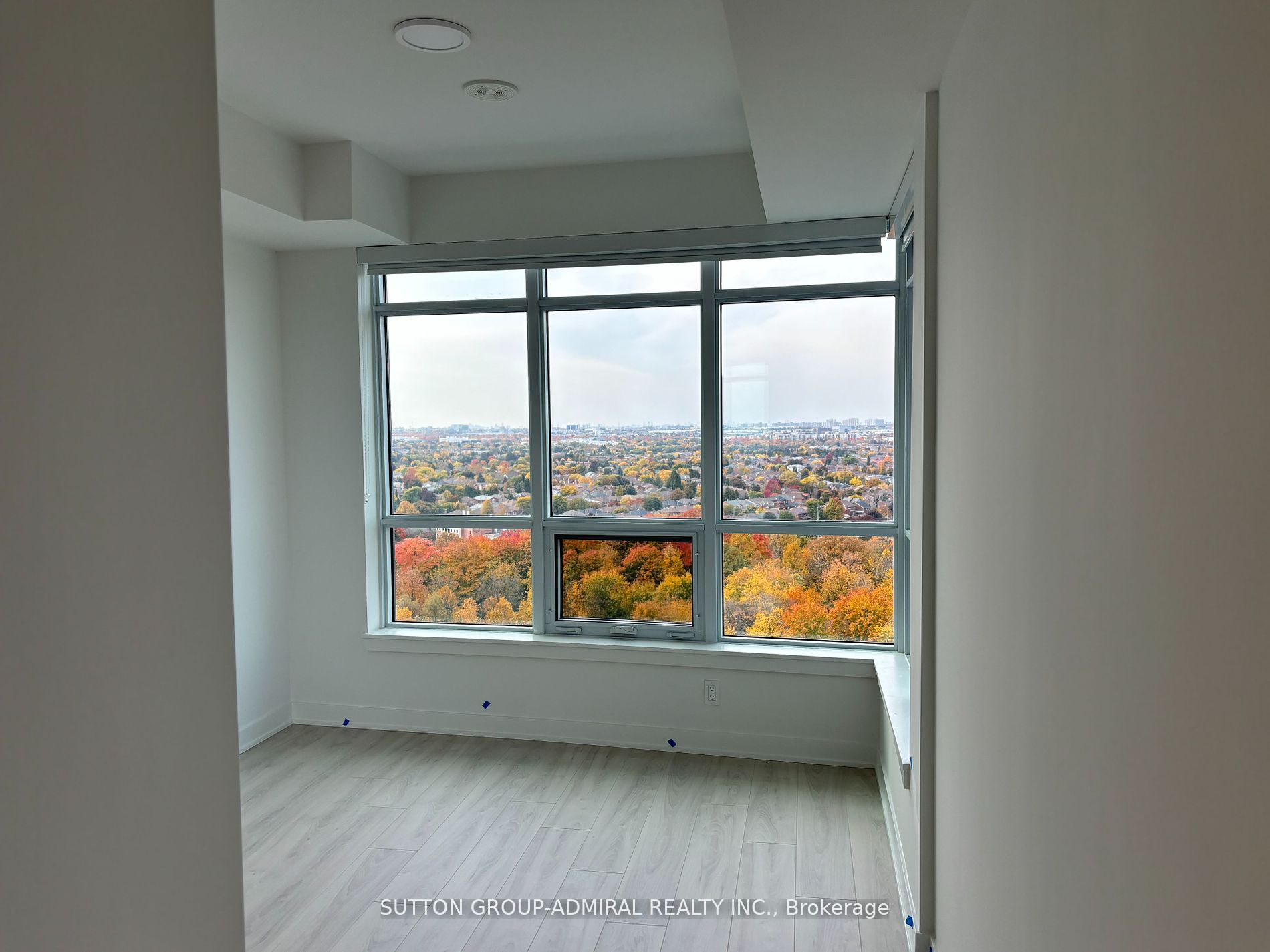 30 Upper Mall Way A1505 Property Photo 6