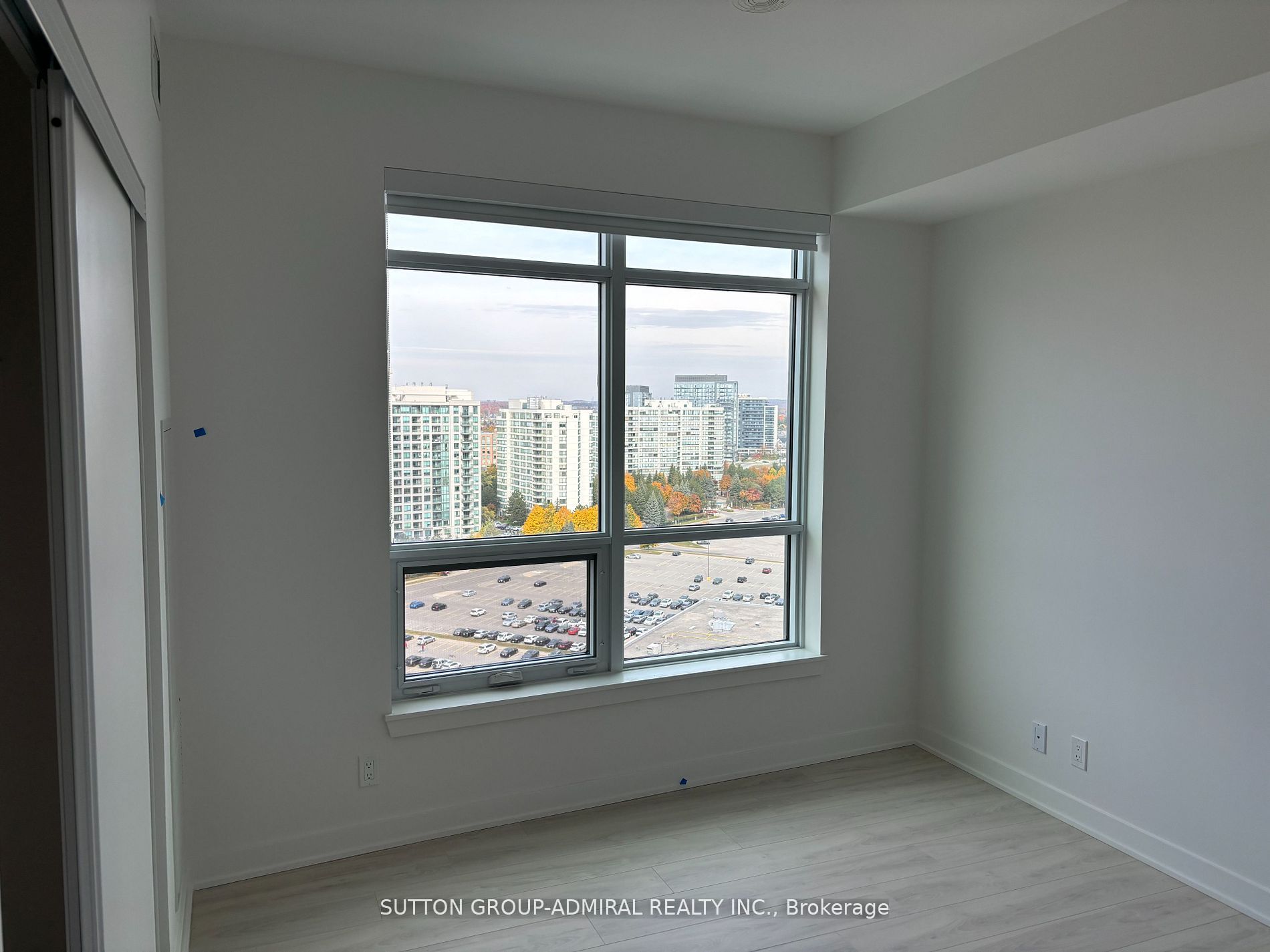 30 Upper Mall Way A1505 Property Photo 10
