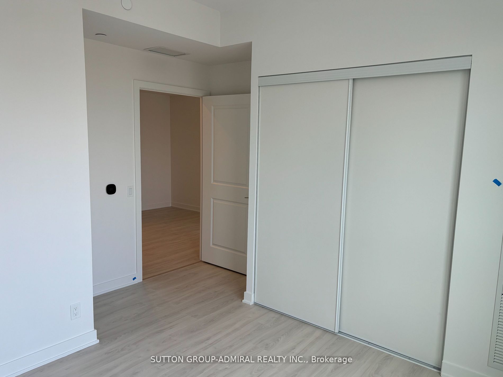 30 Upper Mall Way A1505 Property Photo 11