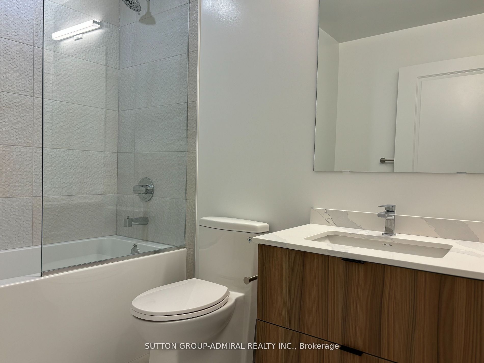 30 Upper Mall Way A1505 Property Photo 15