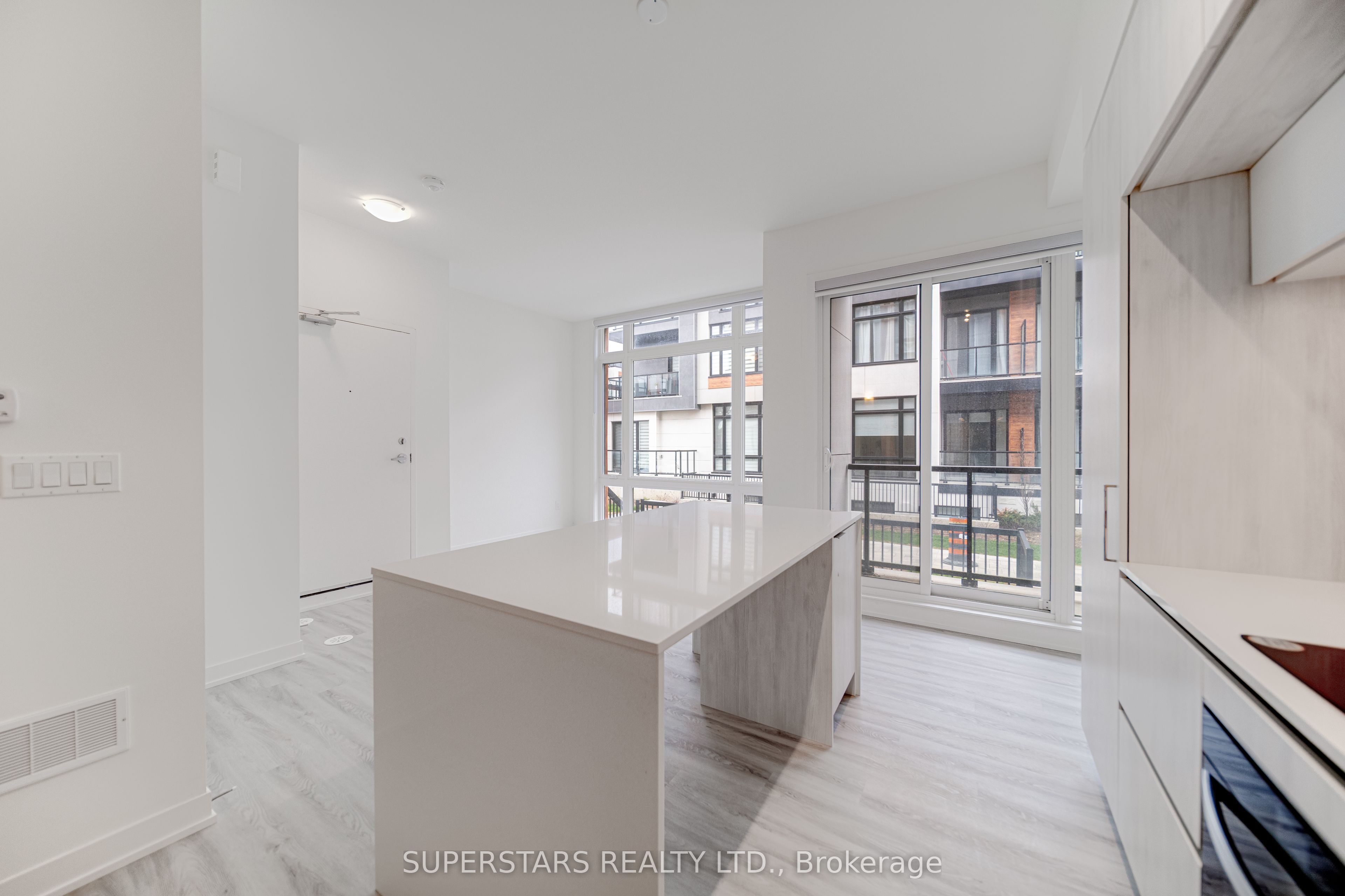 14 David Eyer Road 1005 Property Photo 16