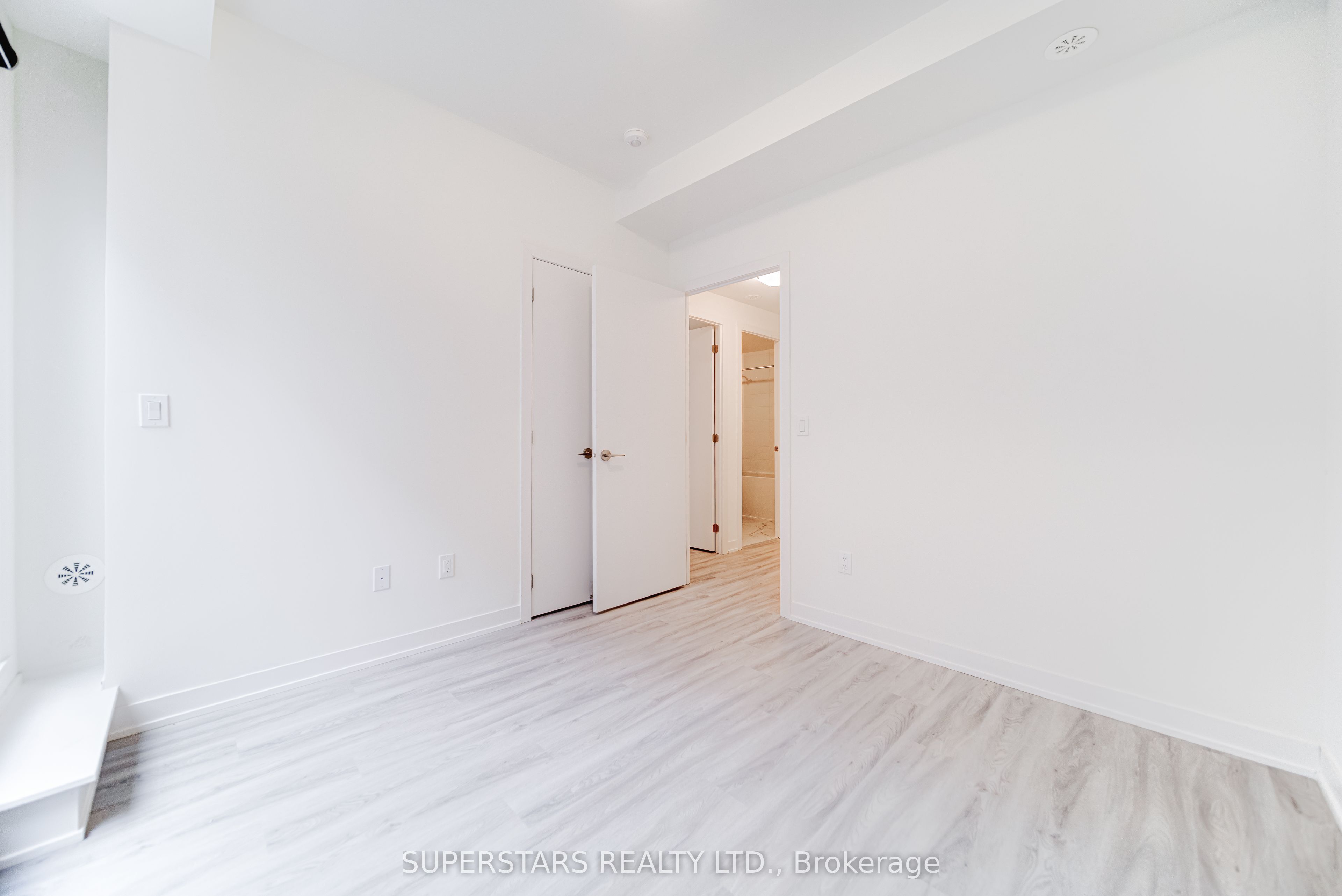 14 David Eyer Road 1005 Property Photo 29