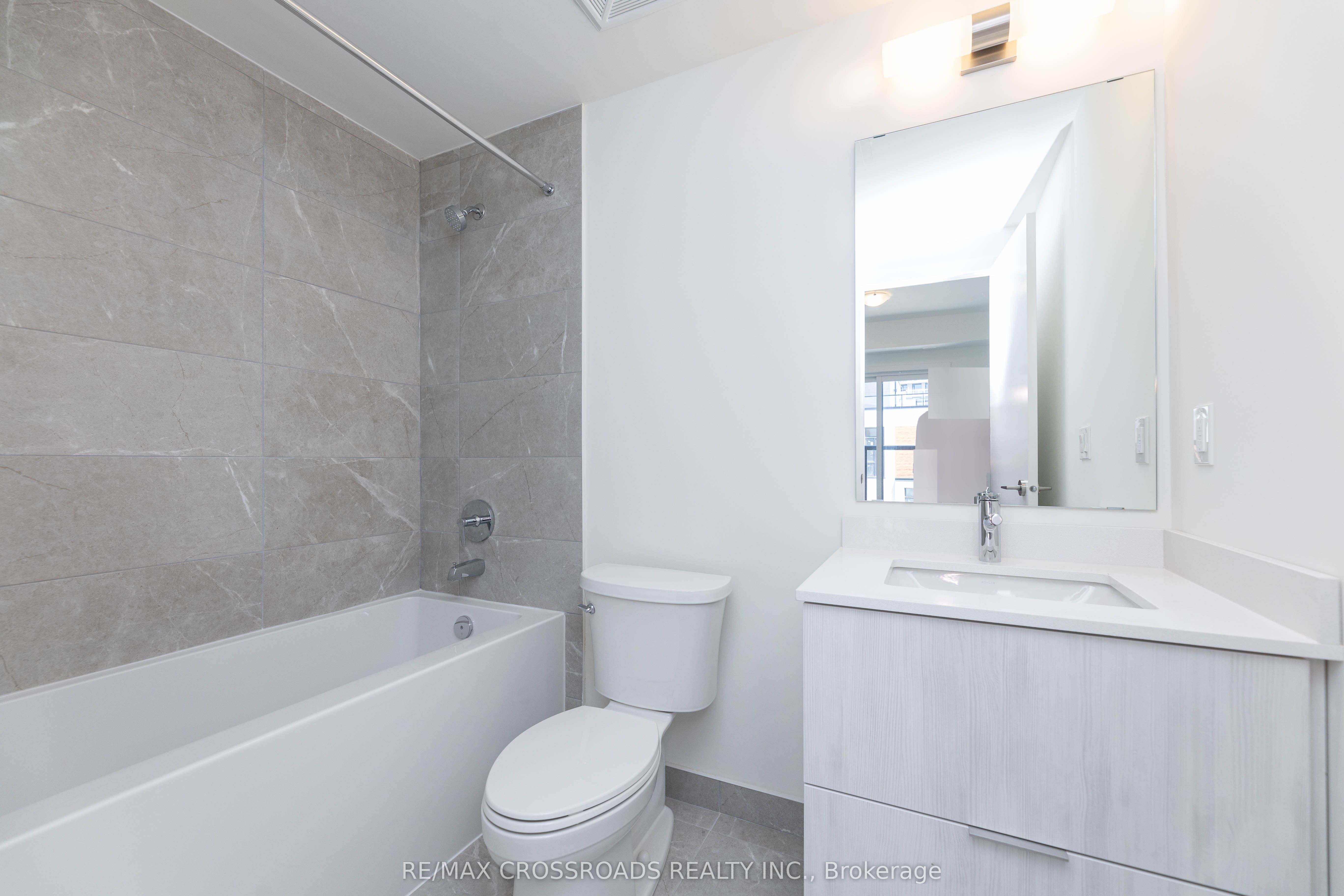 11 David Eyer Road 1503 Property Photo 21