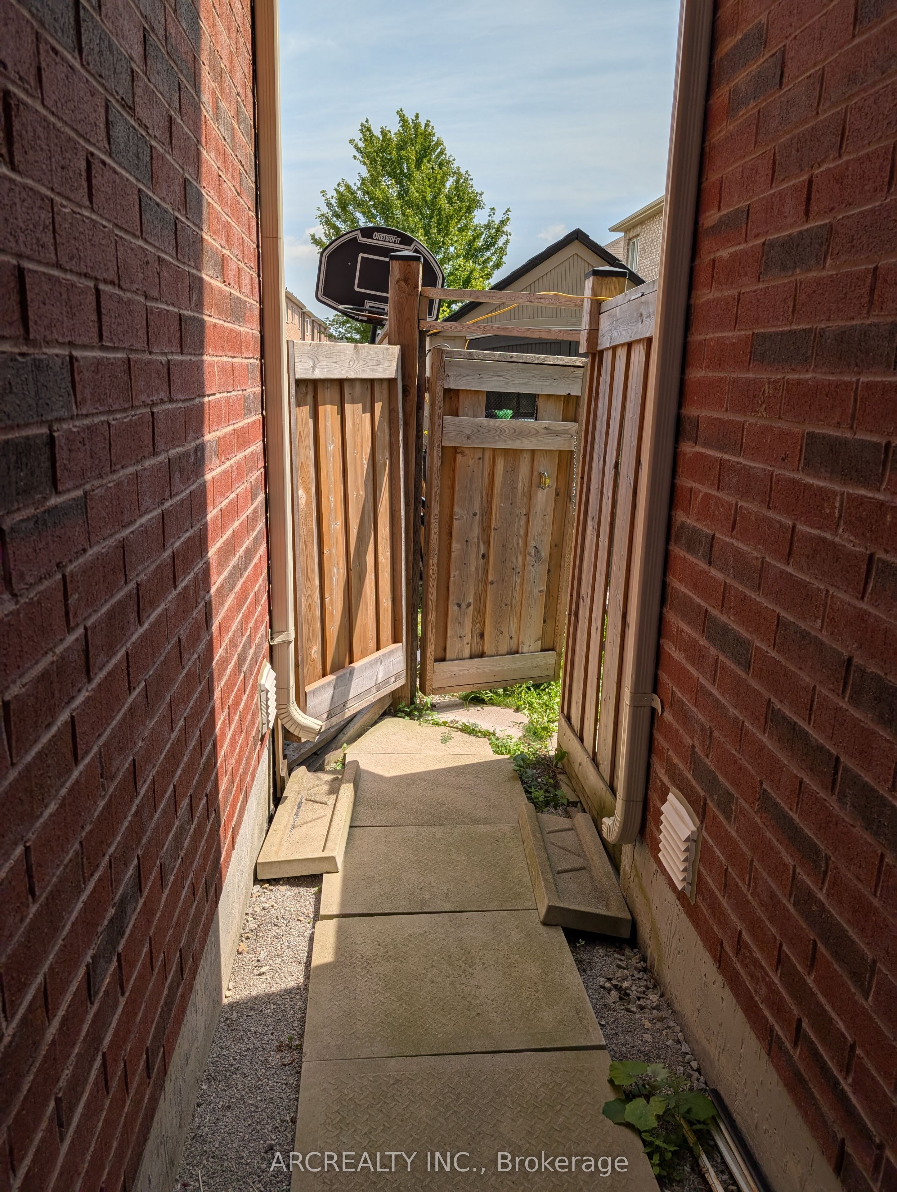 46 Betony Drive Property Photo 11