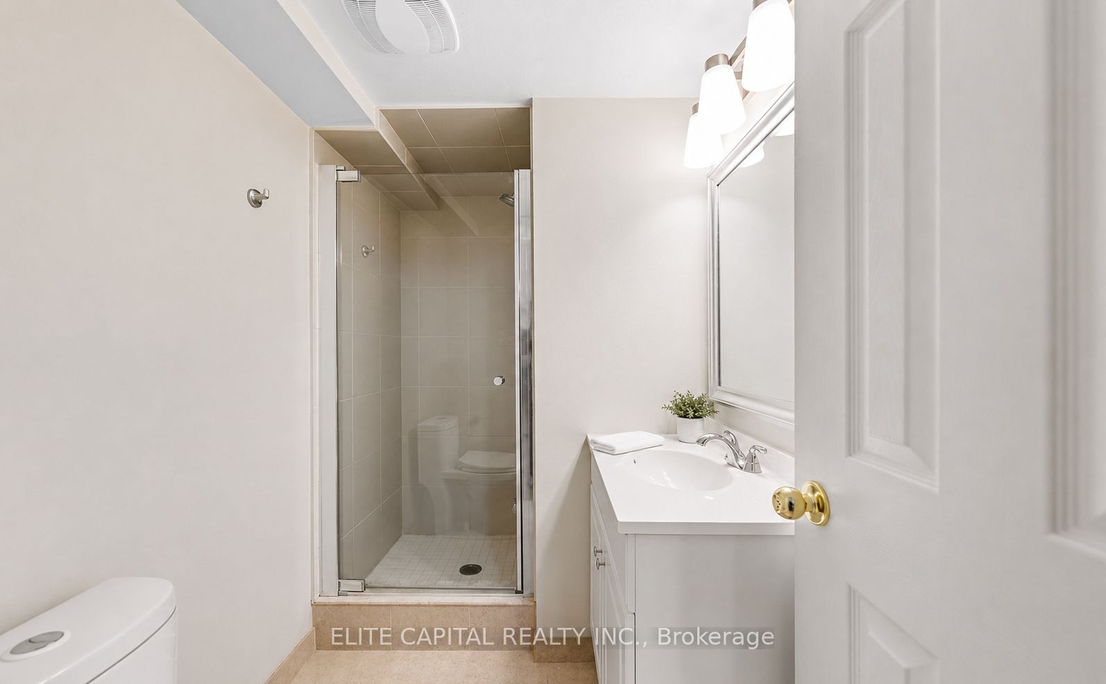 66 Carrier Crescent Property Photo 7
