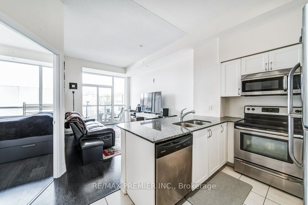 4700 Highway 7 Road 209 Property Photo 3