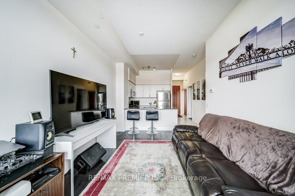 4700 Highway 7 Road 209 Property Photo 10