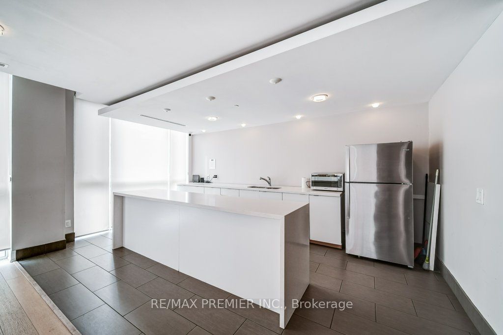 4700 Highway 7 Road 209 Property Photo 17