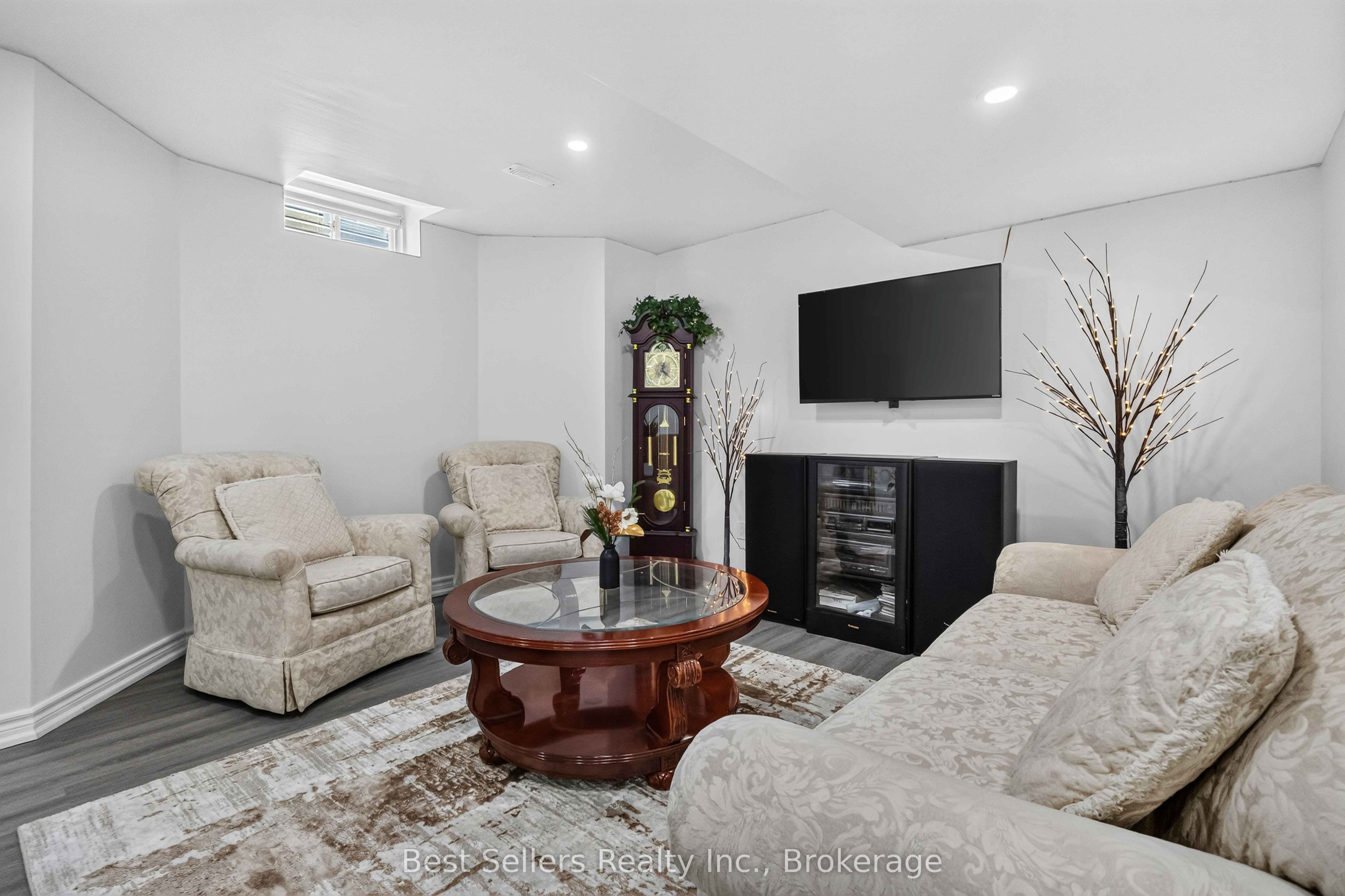 61 Braith Crescent Property Photo 36