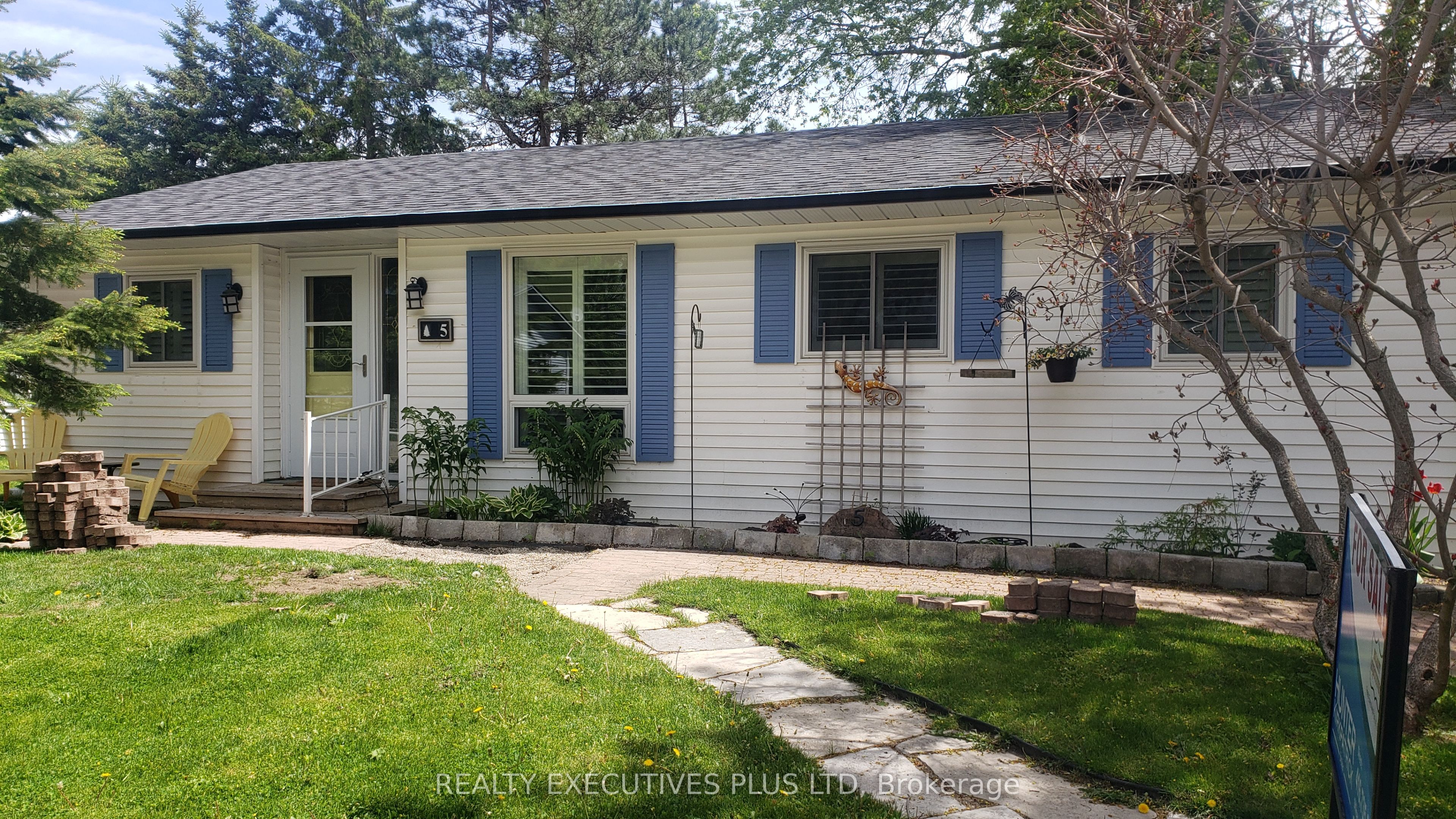 5 Tecumseth Pines Drive Property Photo 8