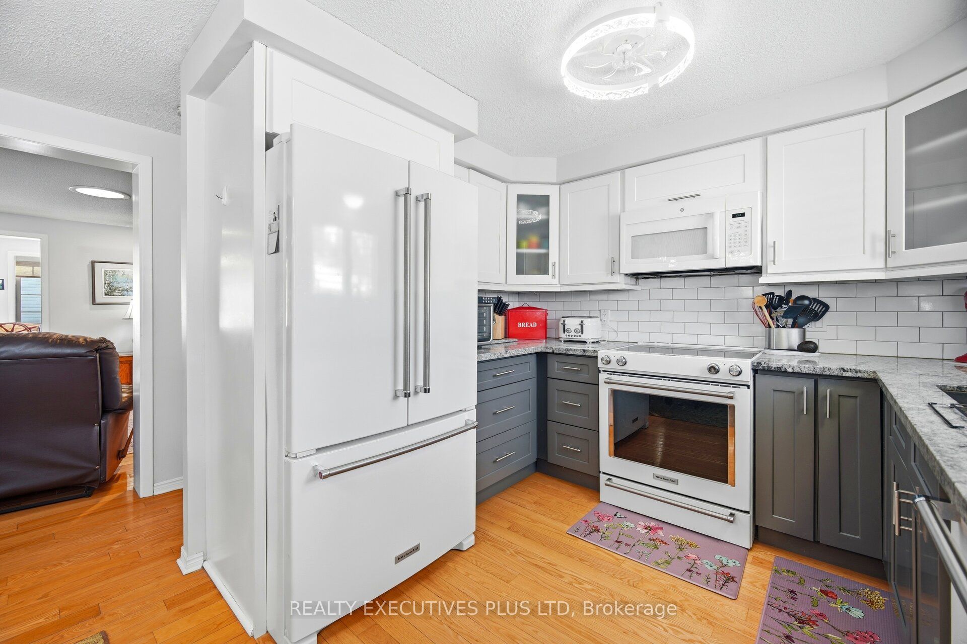 5 Tecumseth Pines Drive Property Photo 11