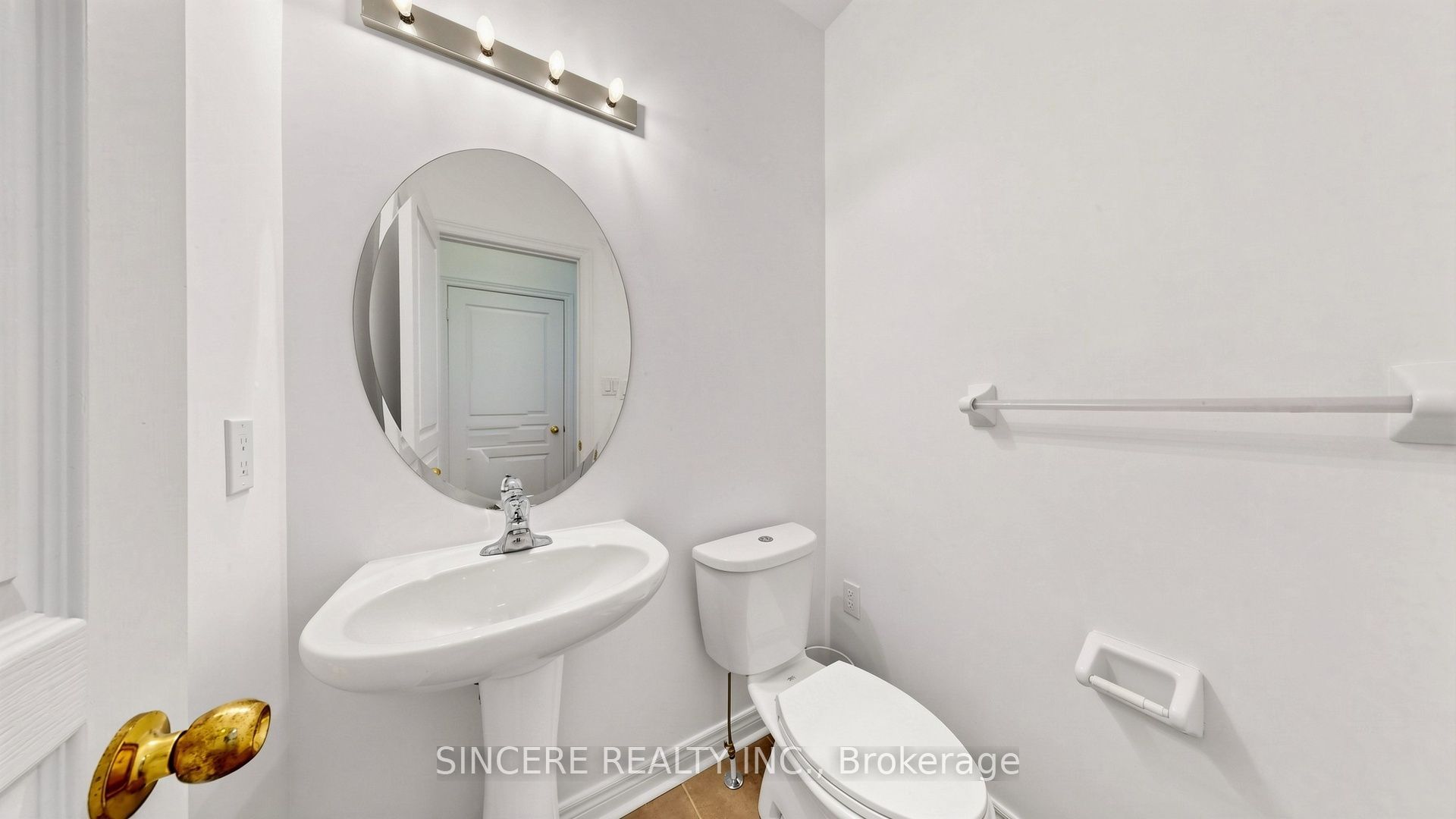 74 Paper Mills Crescent Property Photo 18