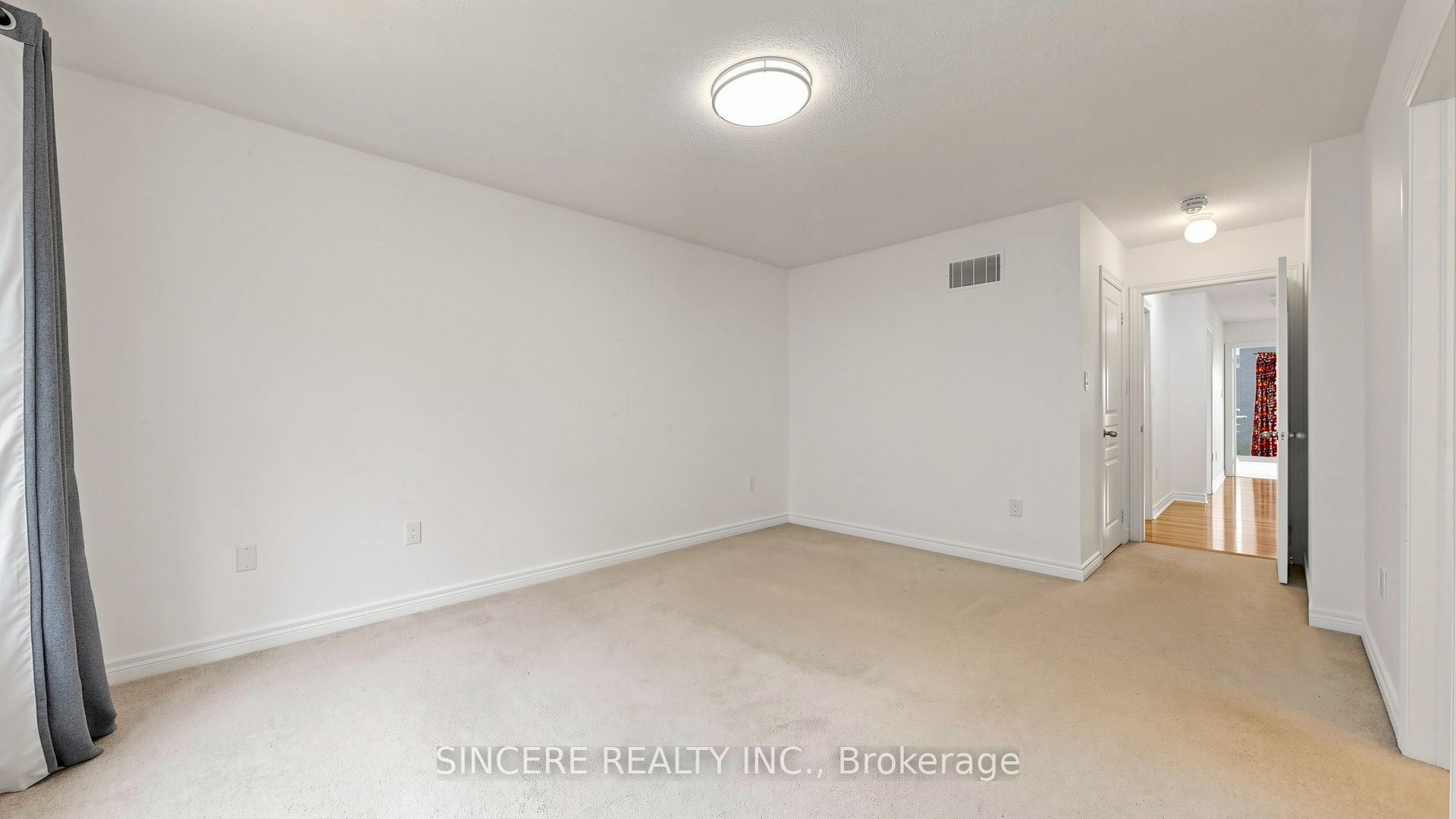 74 Paper Mills Crescent Property Photo 25