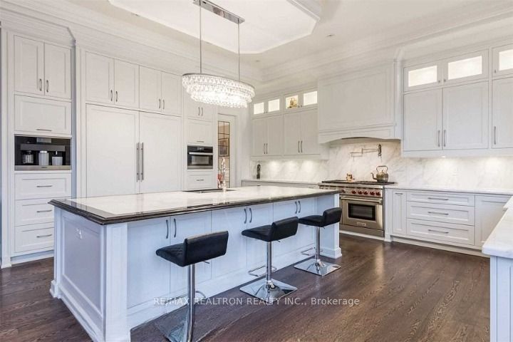 267 Arnold Avenue Property Photo 8
