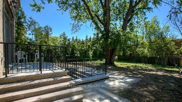 267 Arnold Avenue Property Photo 19