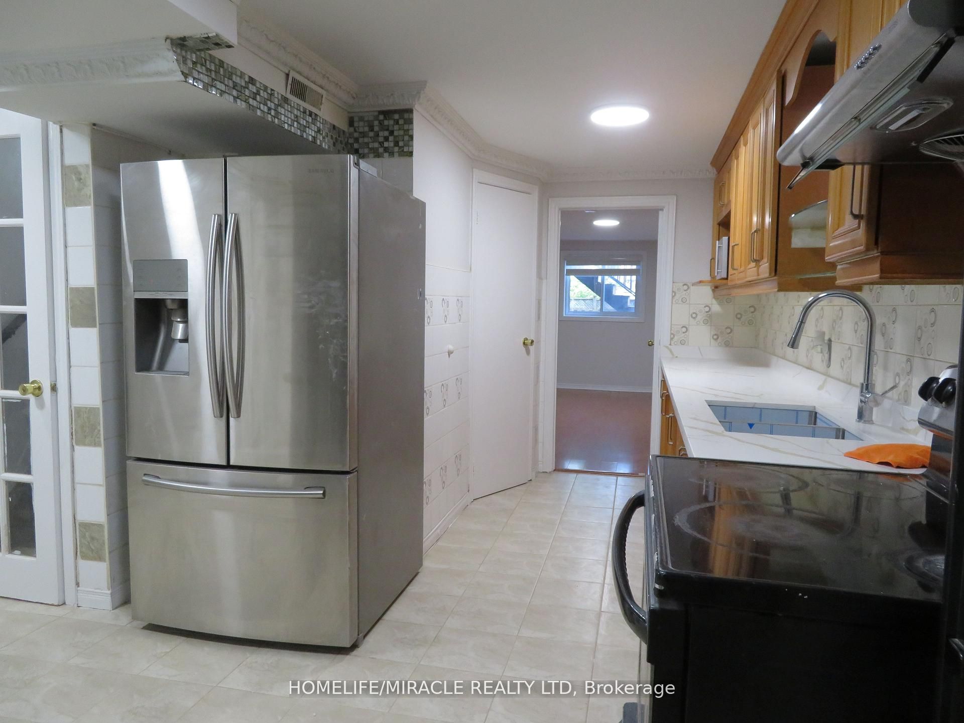 10 Pine Bough Manor Property Photo 5