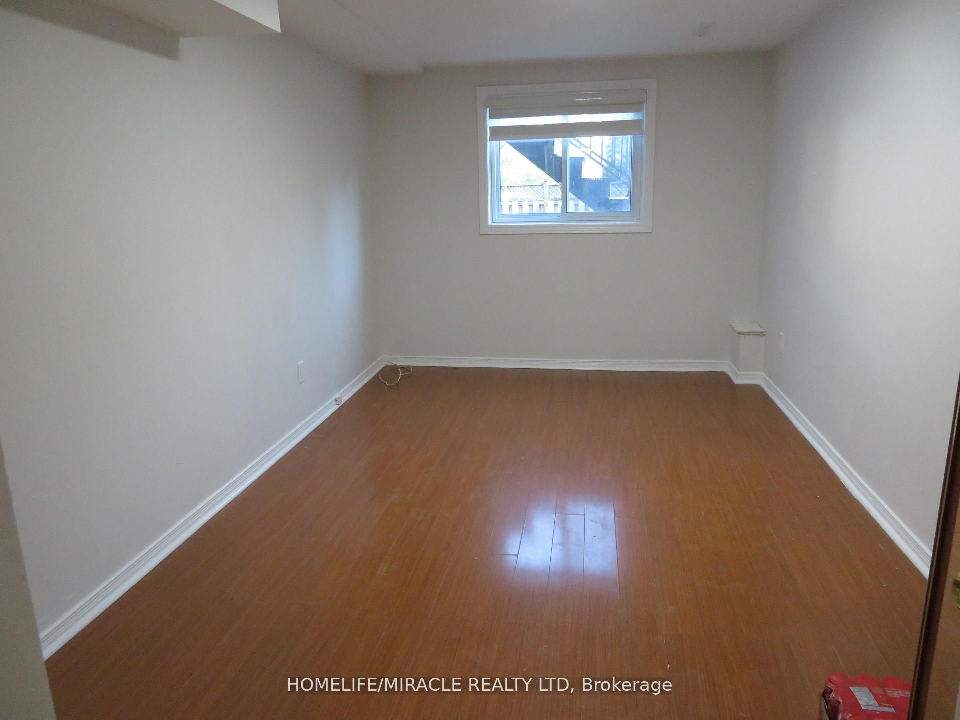 10 Pine Bough Manor Property Photo 10