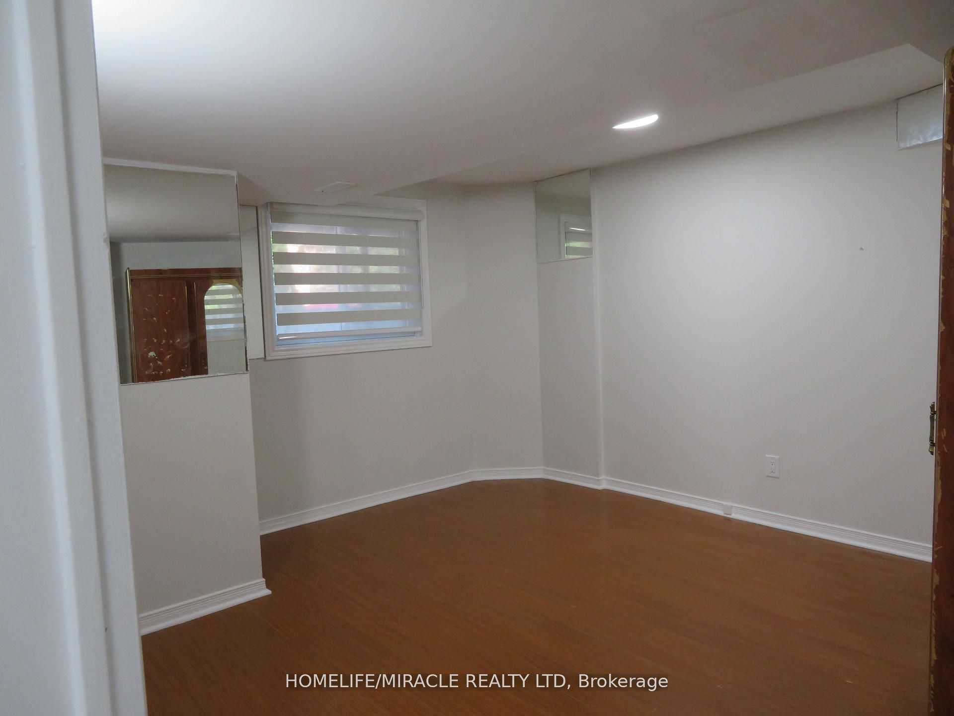 10 Pine Bough Manor Property Photo 12