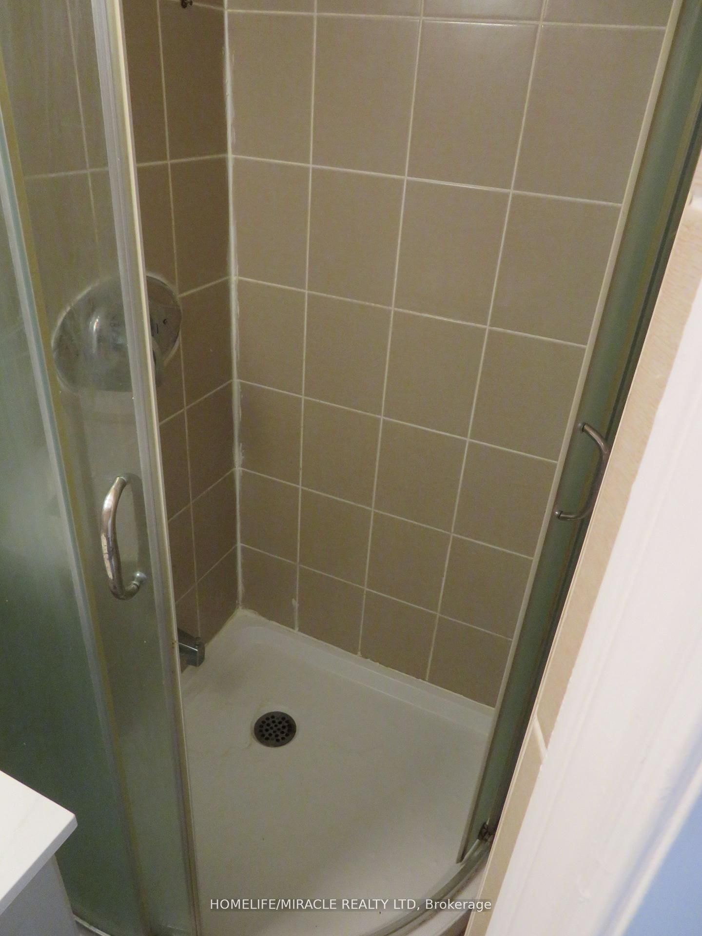10 Pine Bough Manor Property Photo 17