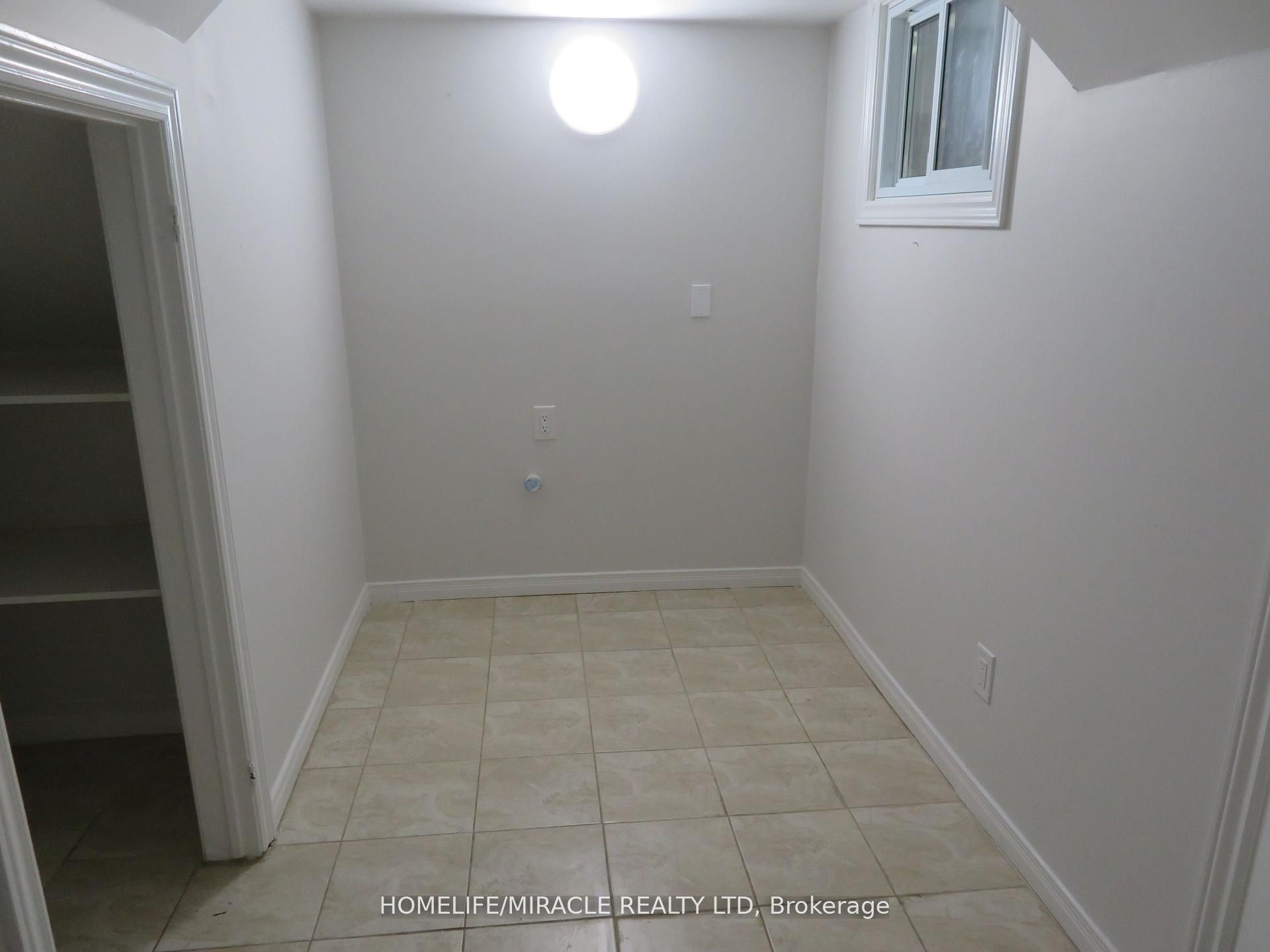 10 Pine Bough Manor Property Photo 18