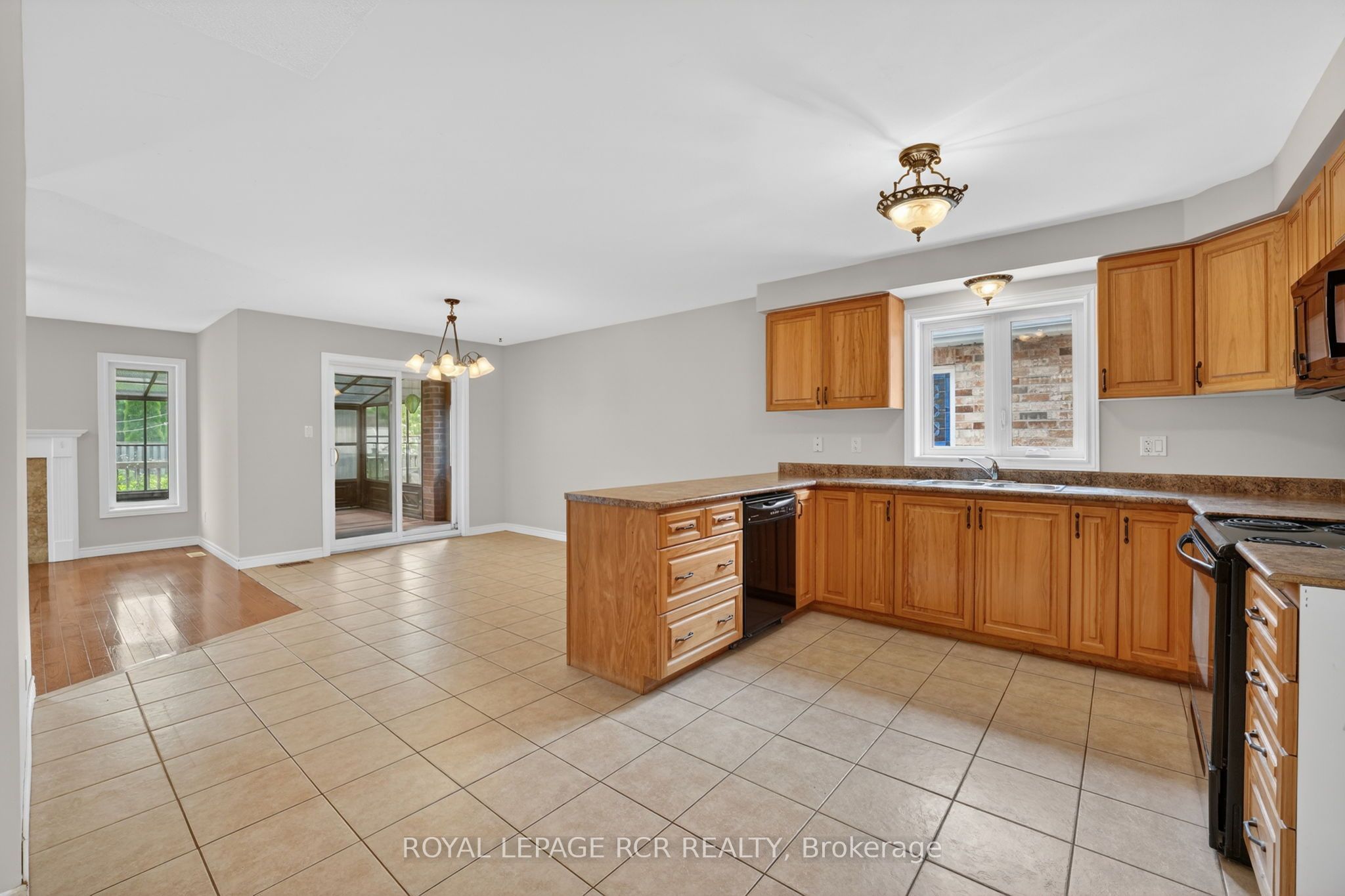71 Elmwood Avenue Property Photo 6