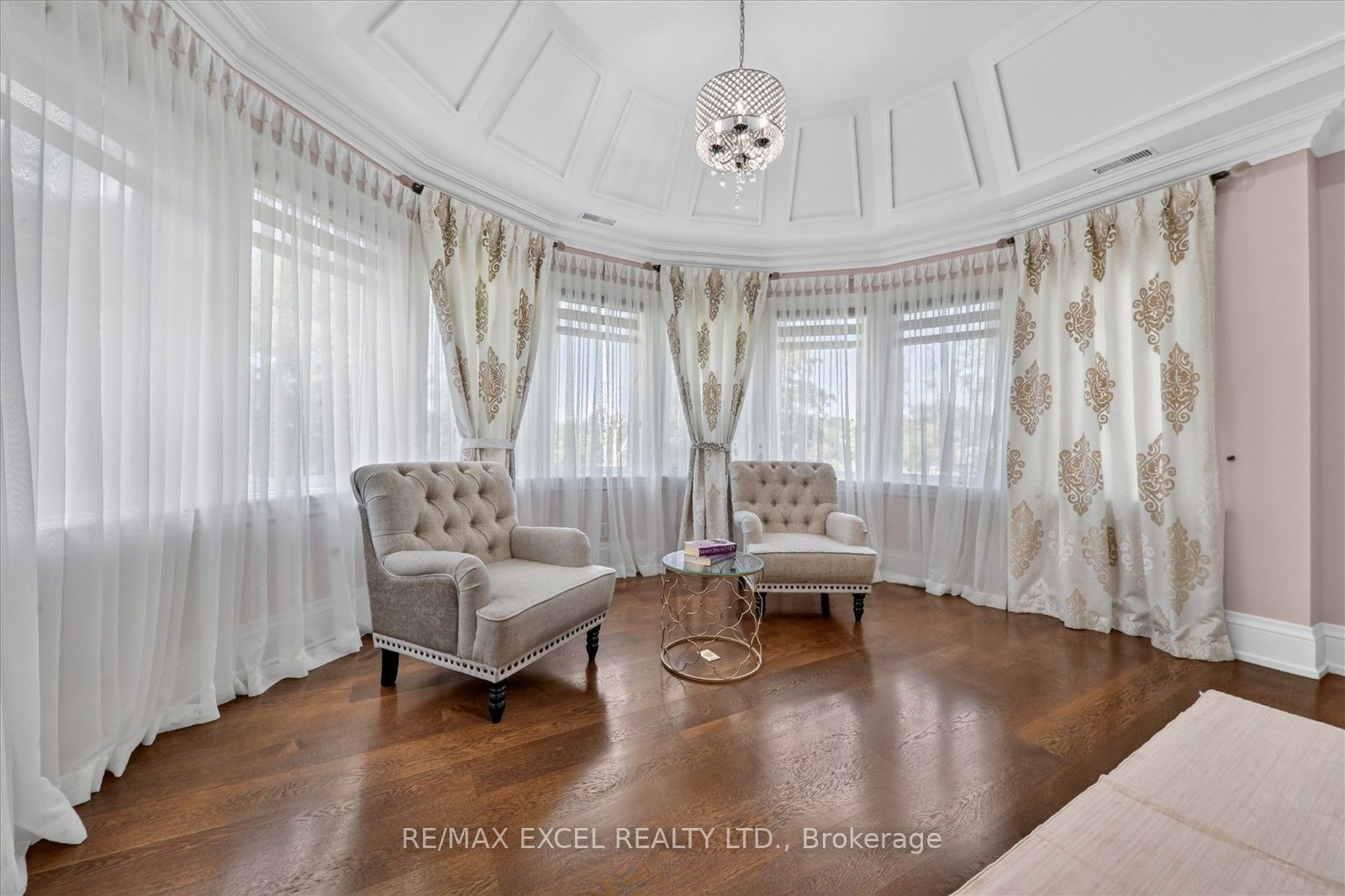 28 Personna Boulevard Property Photo 31