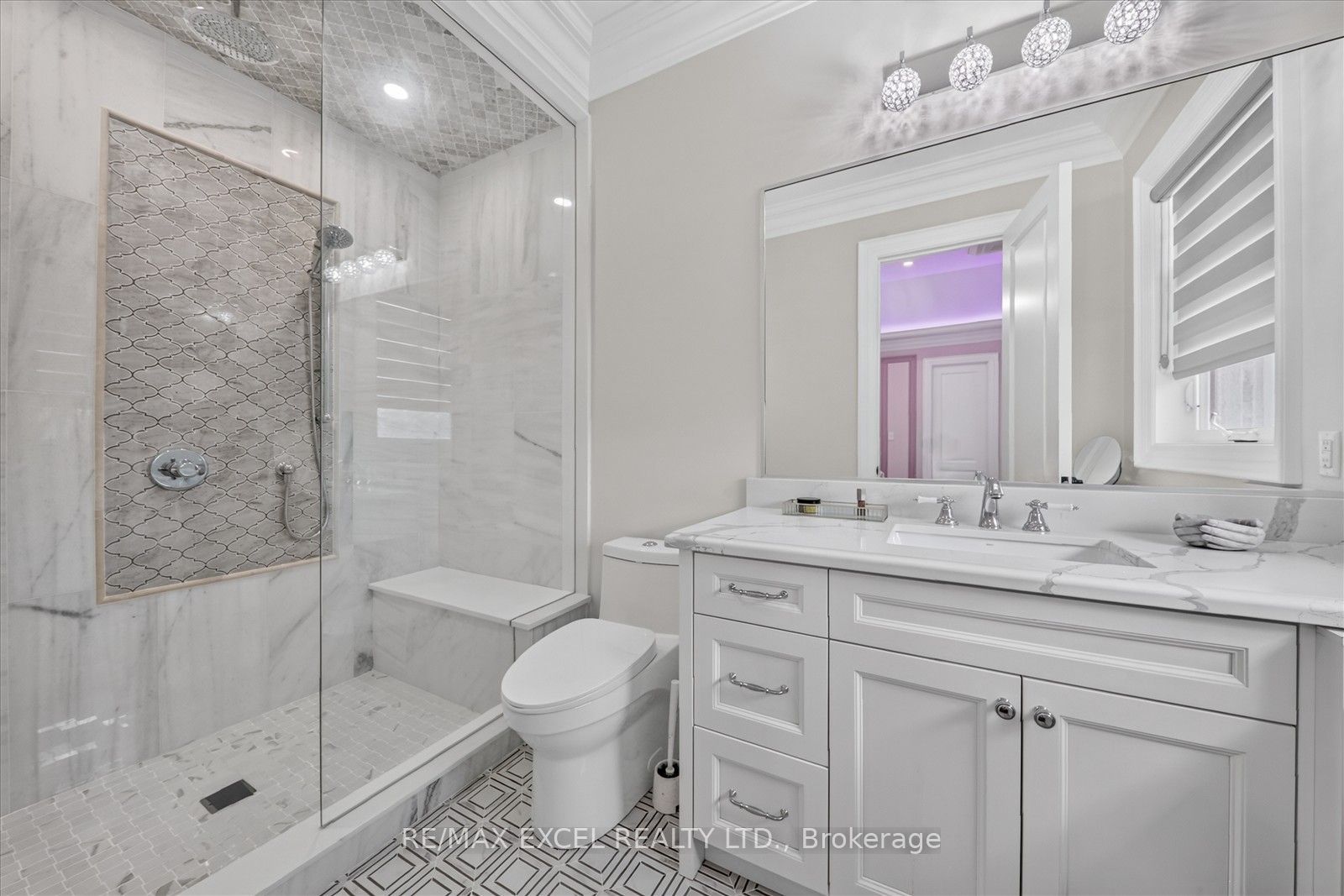 28 Personna Boulevard Property Photo 37