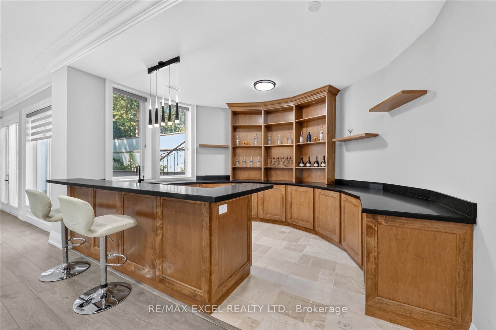 28 Personna Boulevard Property Photo 45