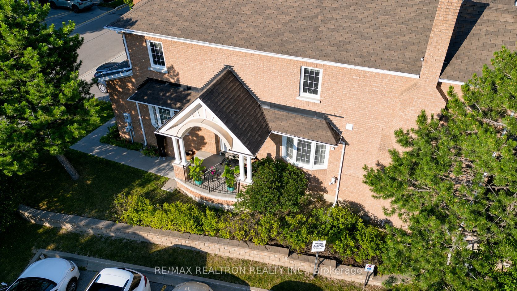 190 Harding Blvd Boulevard W 70 Property Photo 2