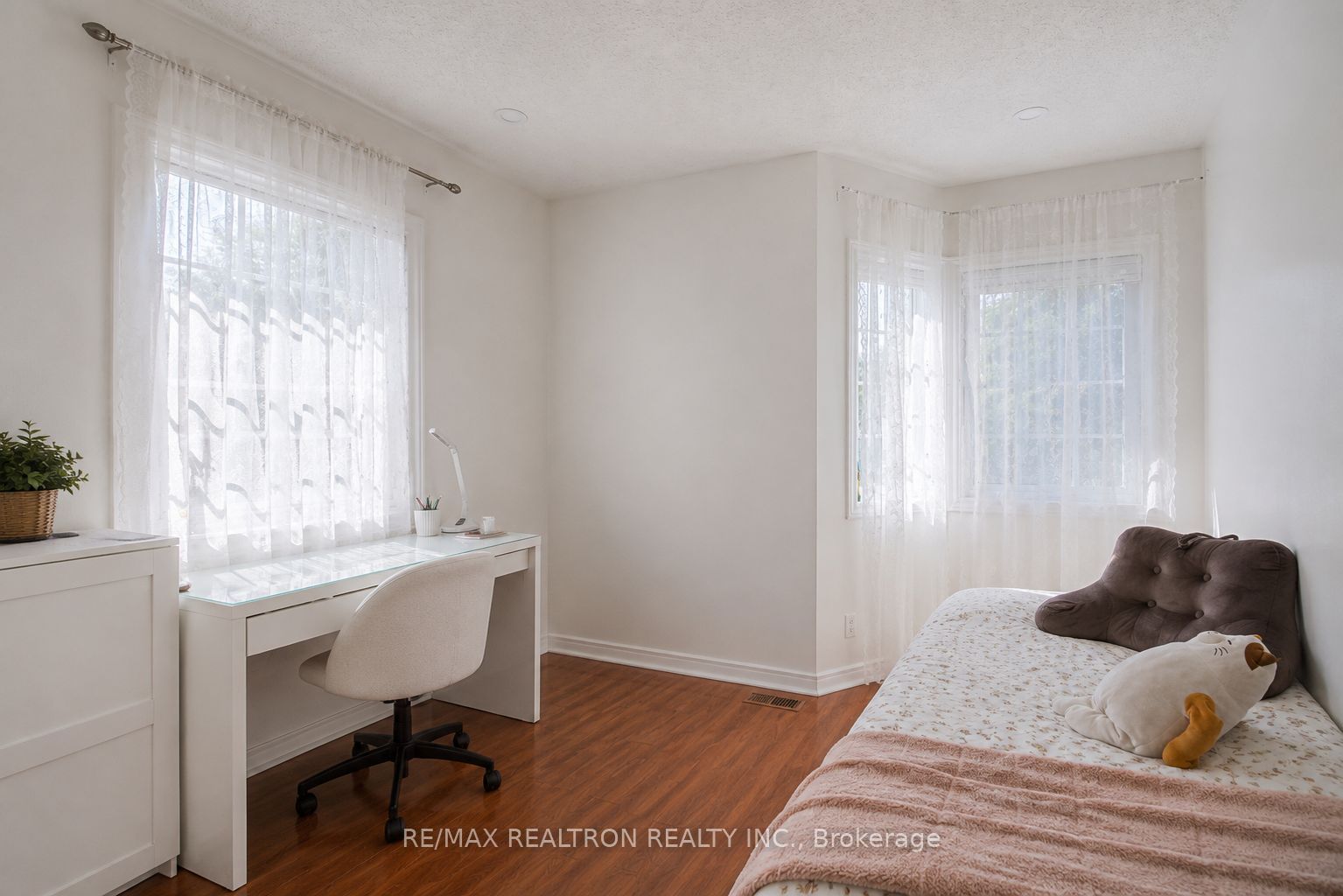 190 Harding Blvd Boulevard W 70 Property Photo 15