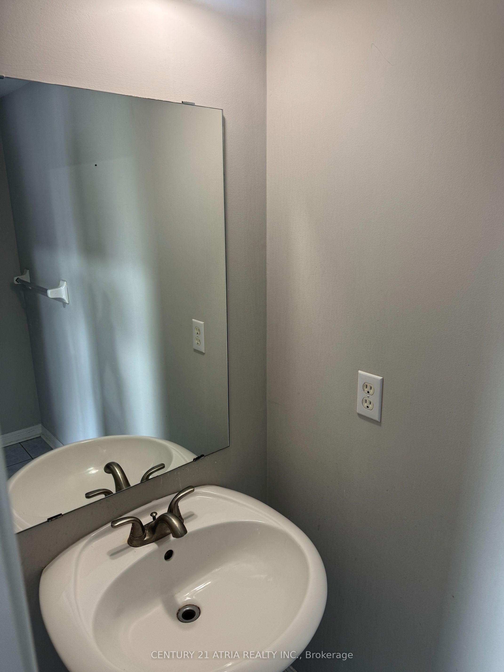 482 Bur Oak Avenue Property Photo 5