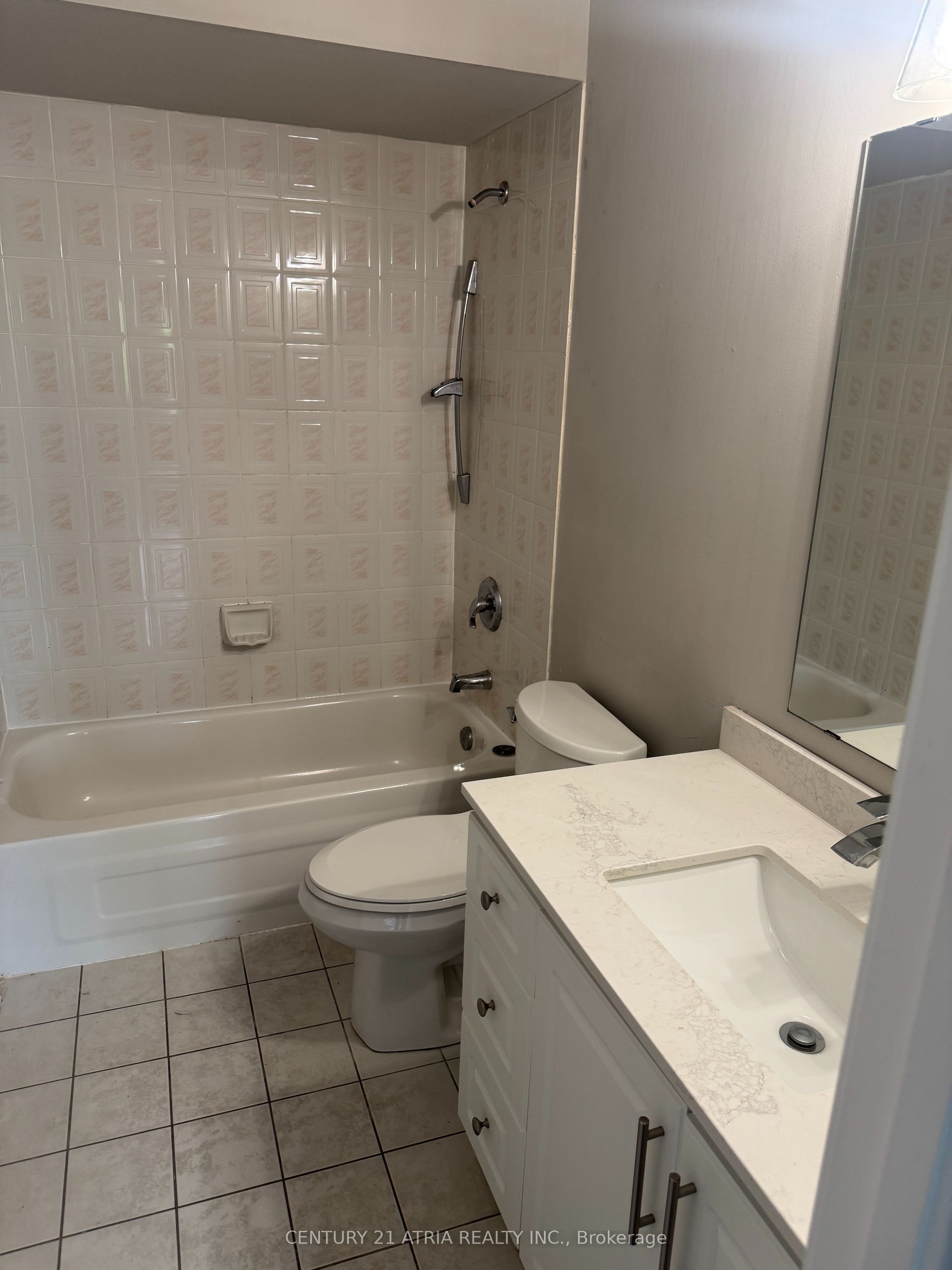 482 Bur Oak Avenue Property Photo 8
