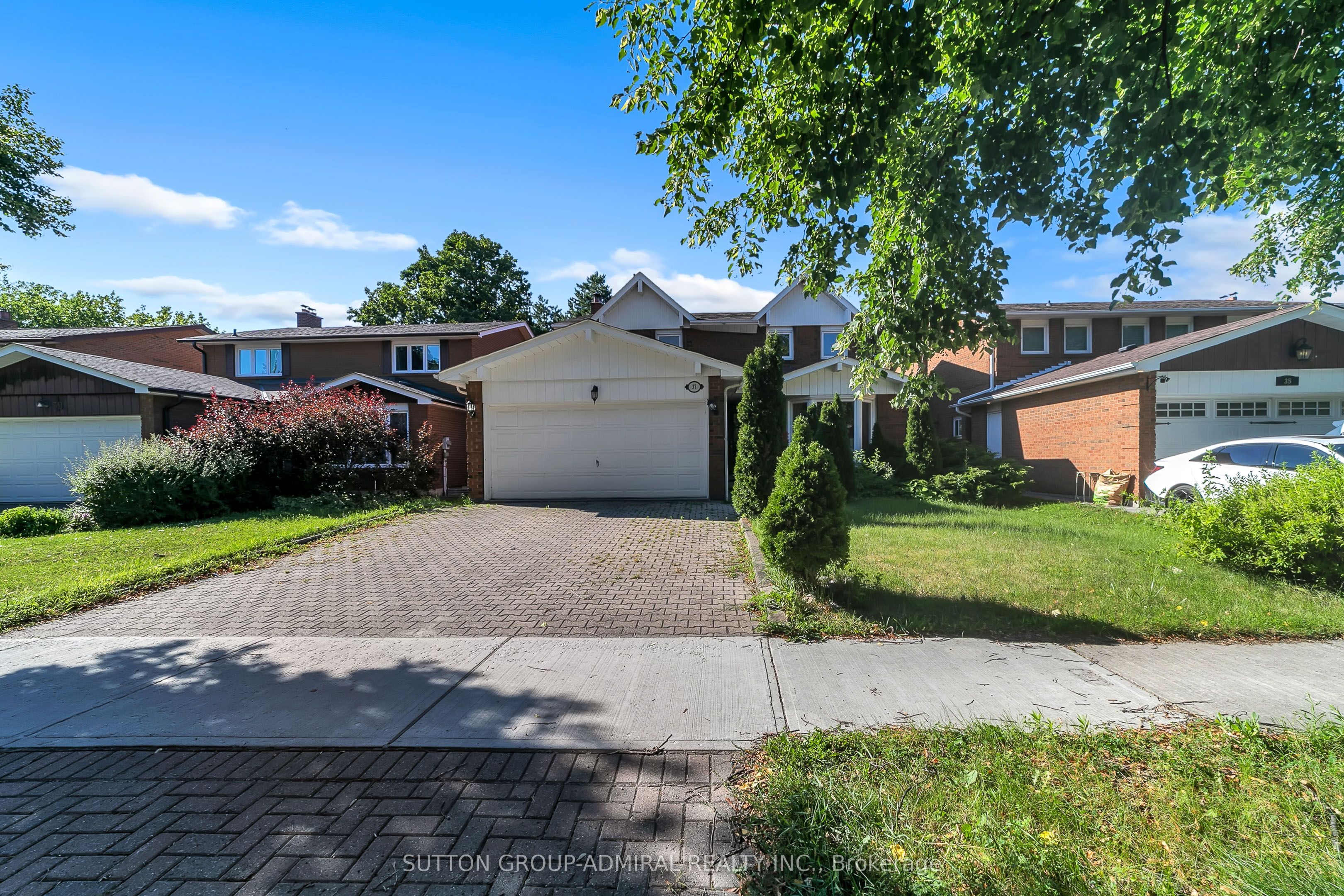 37 Gretman Crescent Property Photo 2