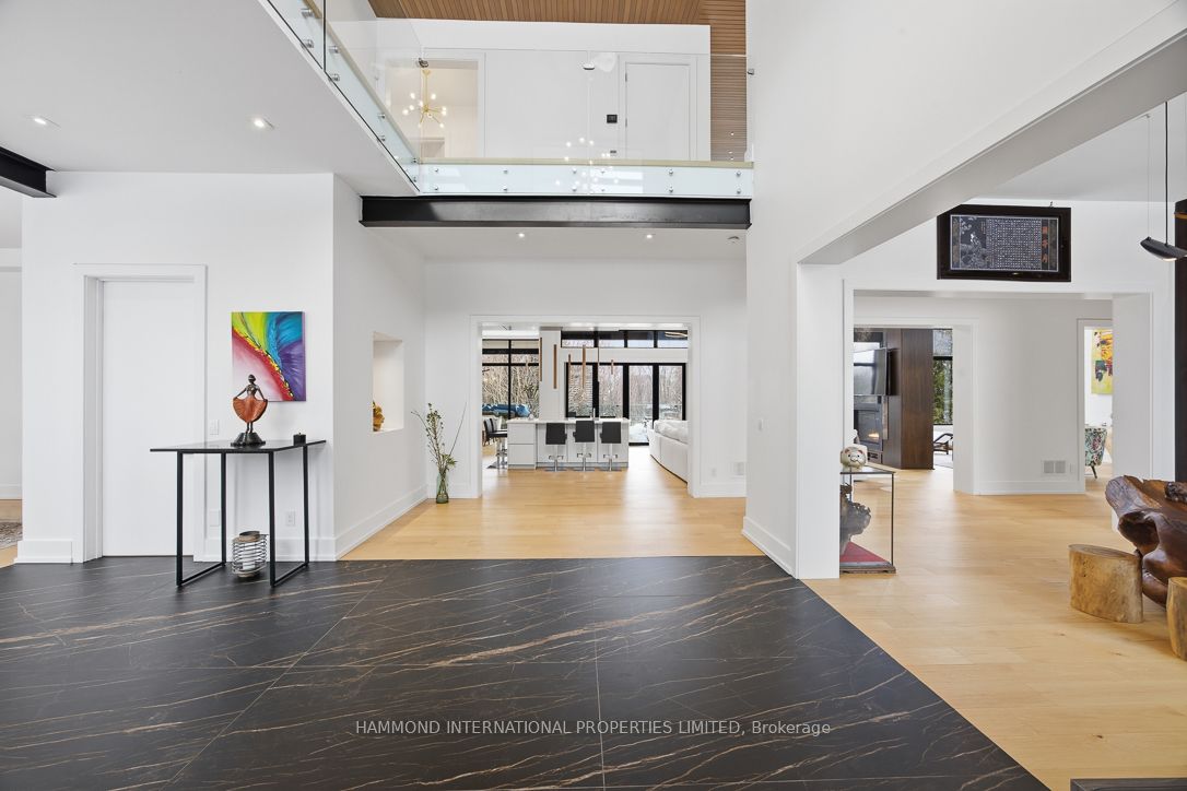 8 Cachet Parkway Property Photo 10