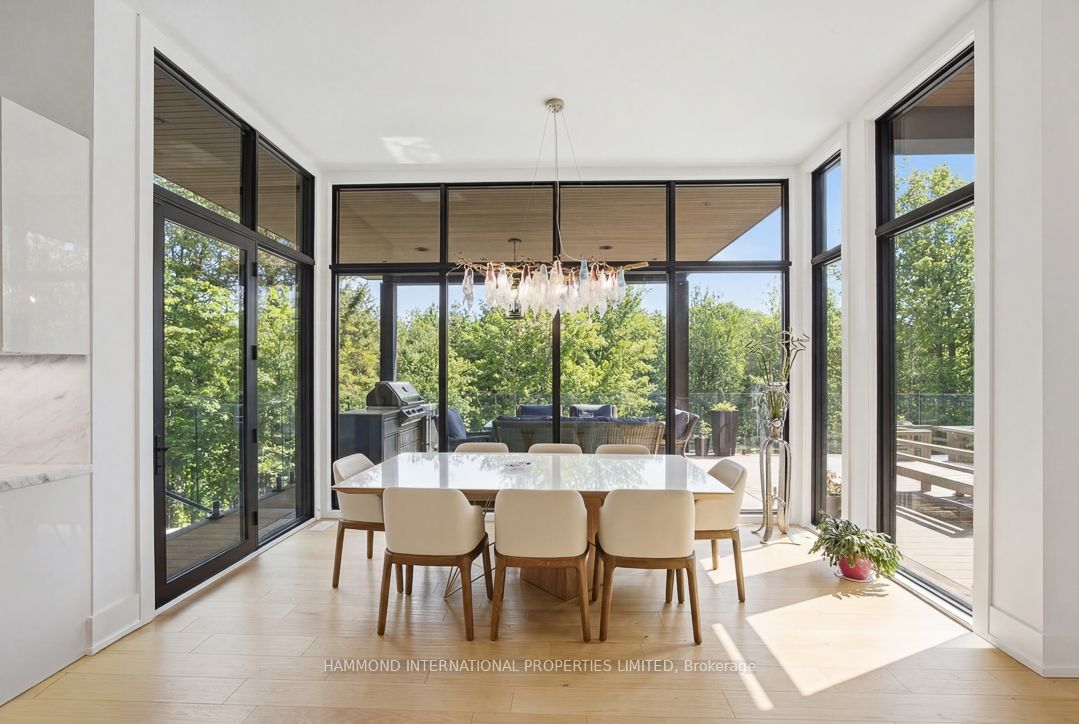 8 Cachet Parkway Property Photo 12
