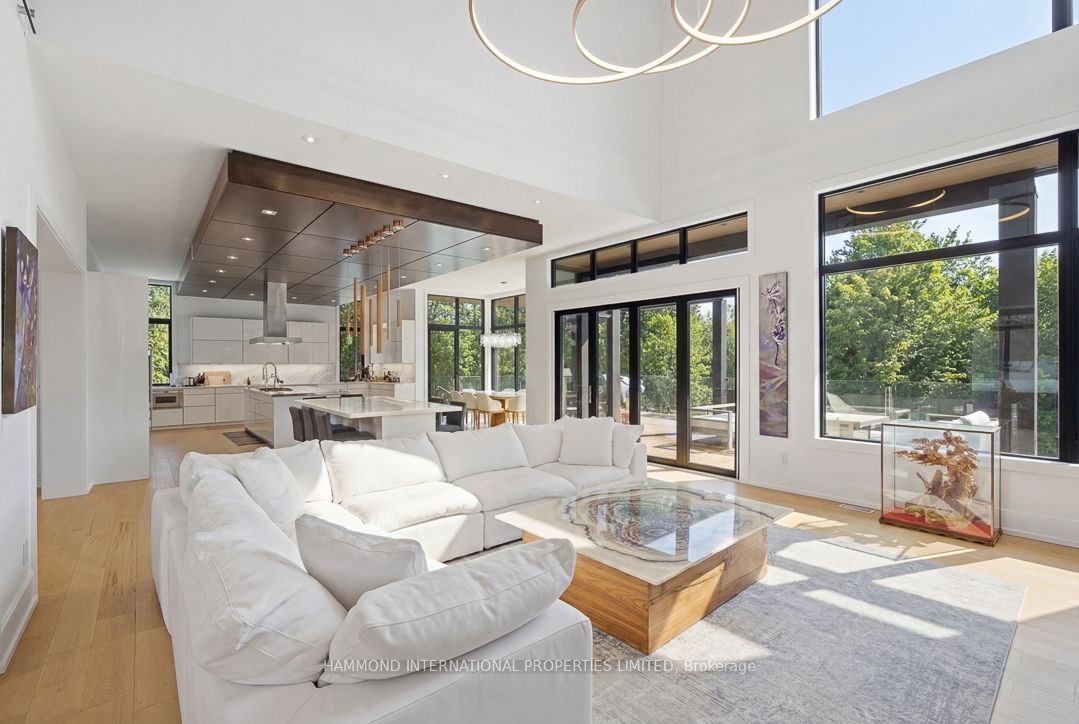 8 Cachet Parkway Property Photo 15