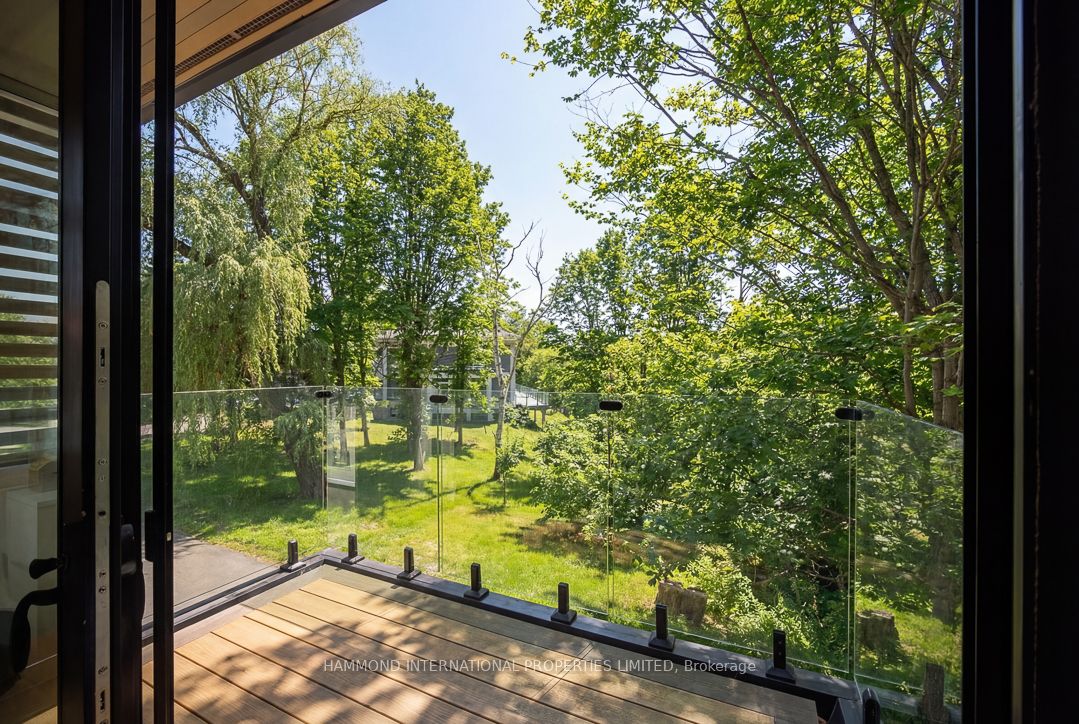 8 Cachet Parkway Property Photo 23