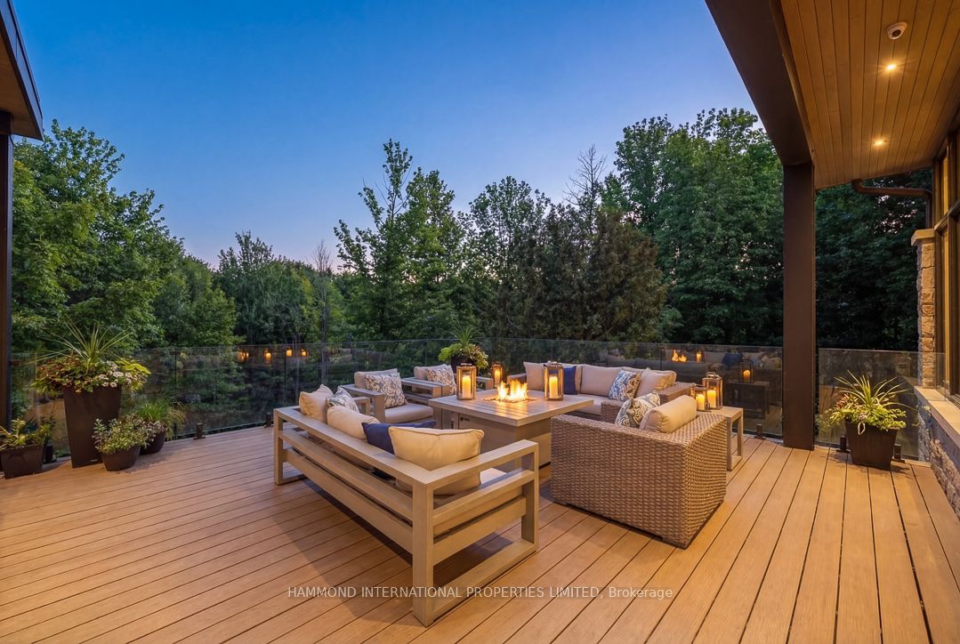 8 Cachet Parkway Property Photo 29