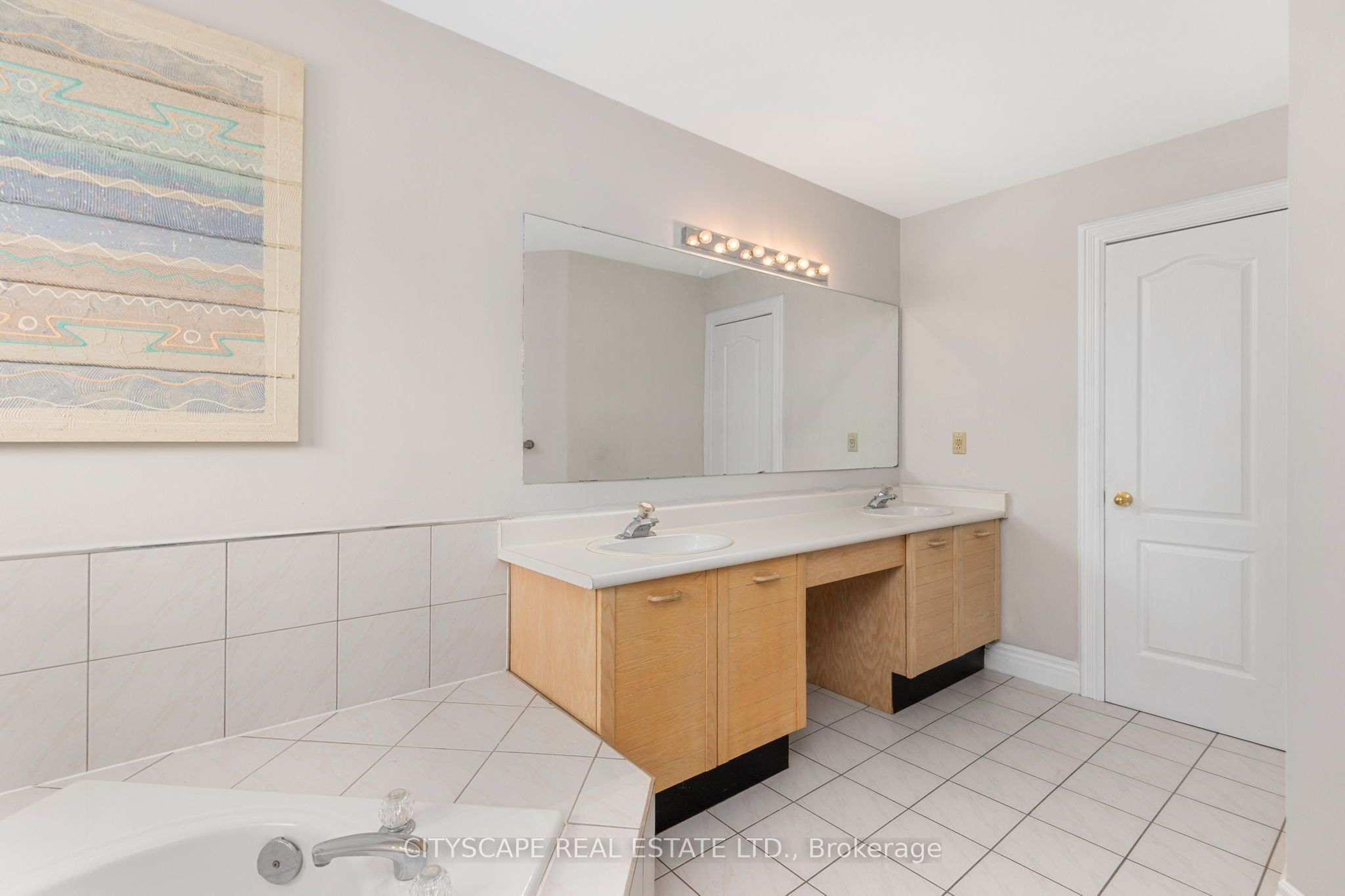 112 Mulholland Drive Property Photo 26