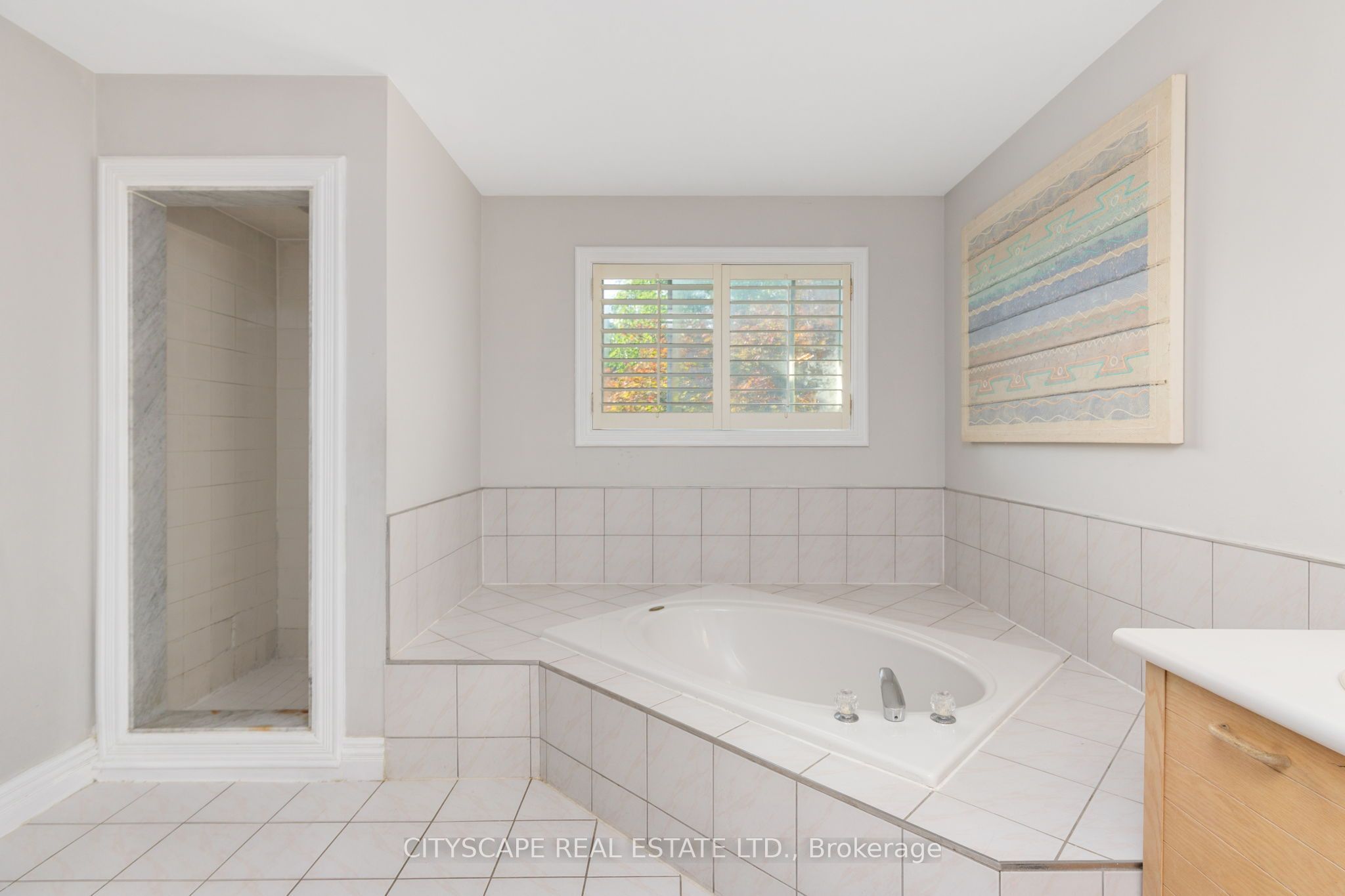 112 Mulholland Drive Property Photo 27