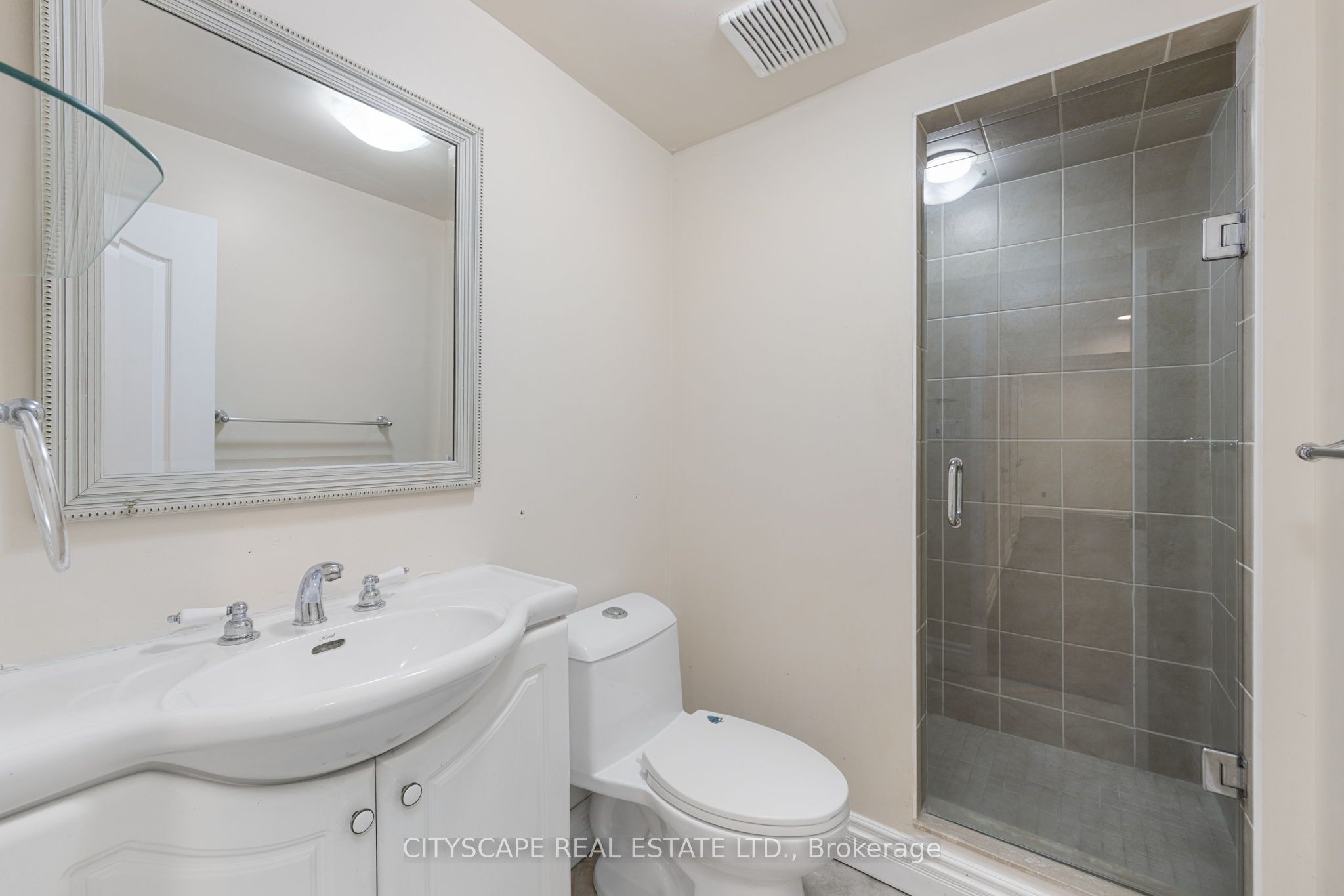 112 Mulholland Drive Property Photo 36