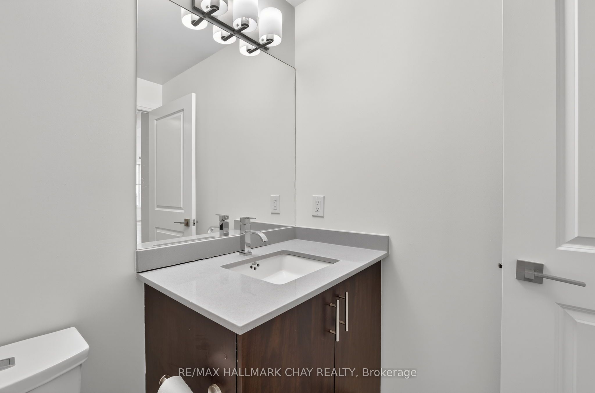 3700 Highway 7 2805 Property Photo 18