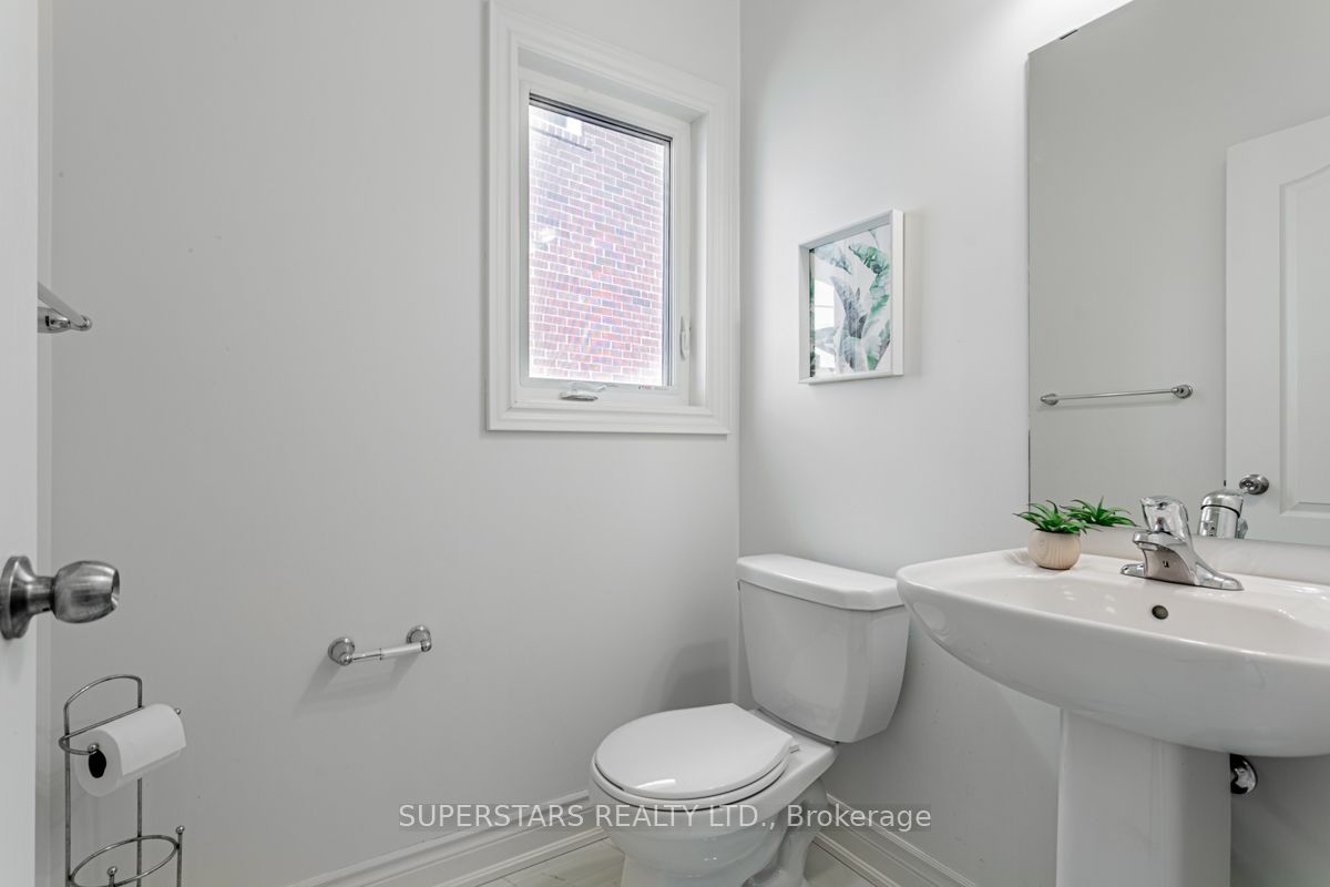 11 Empire Drive Property Photo 18