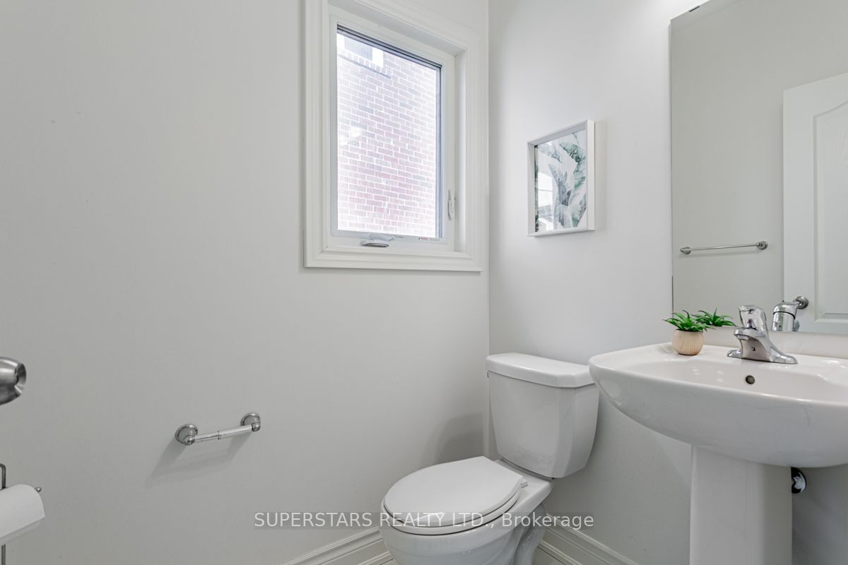 11 Empire Drive Property Photo 19