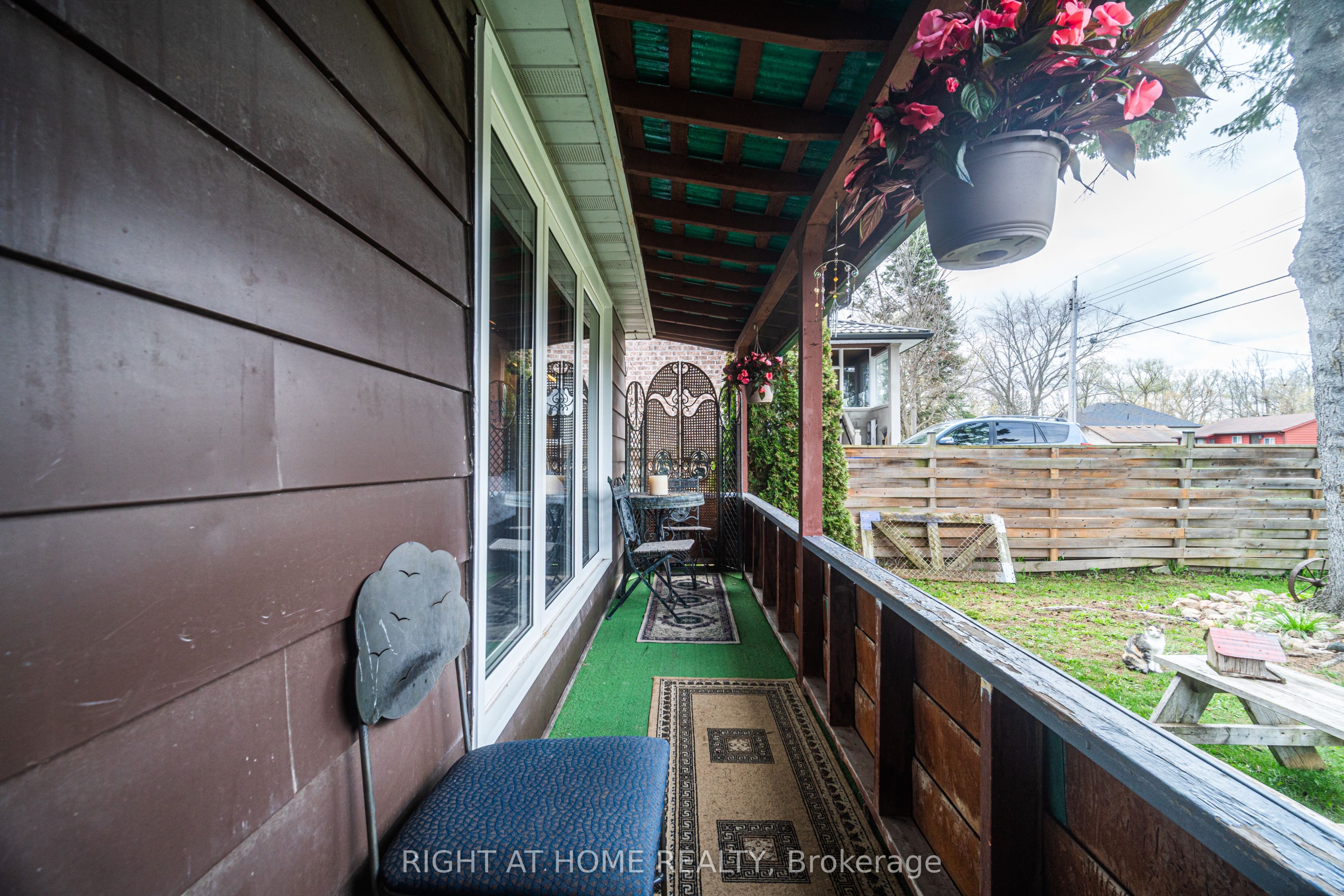 1007 Ferrier Avenue Property Photo 2