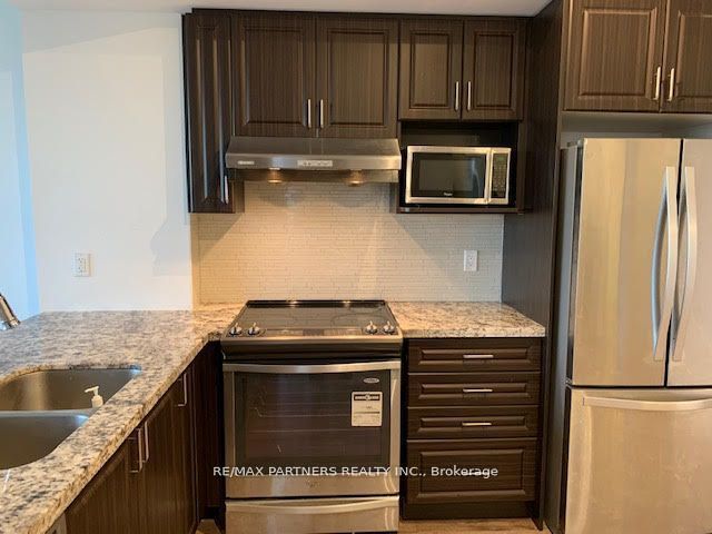 38 Cedarland Drive 605 Property Photo 4