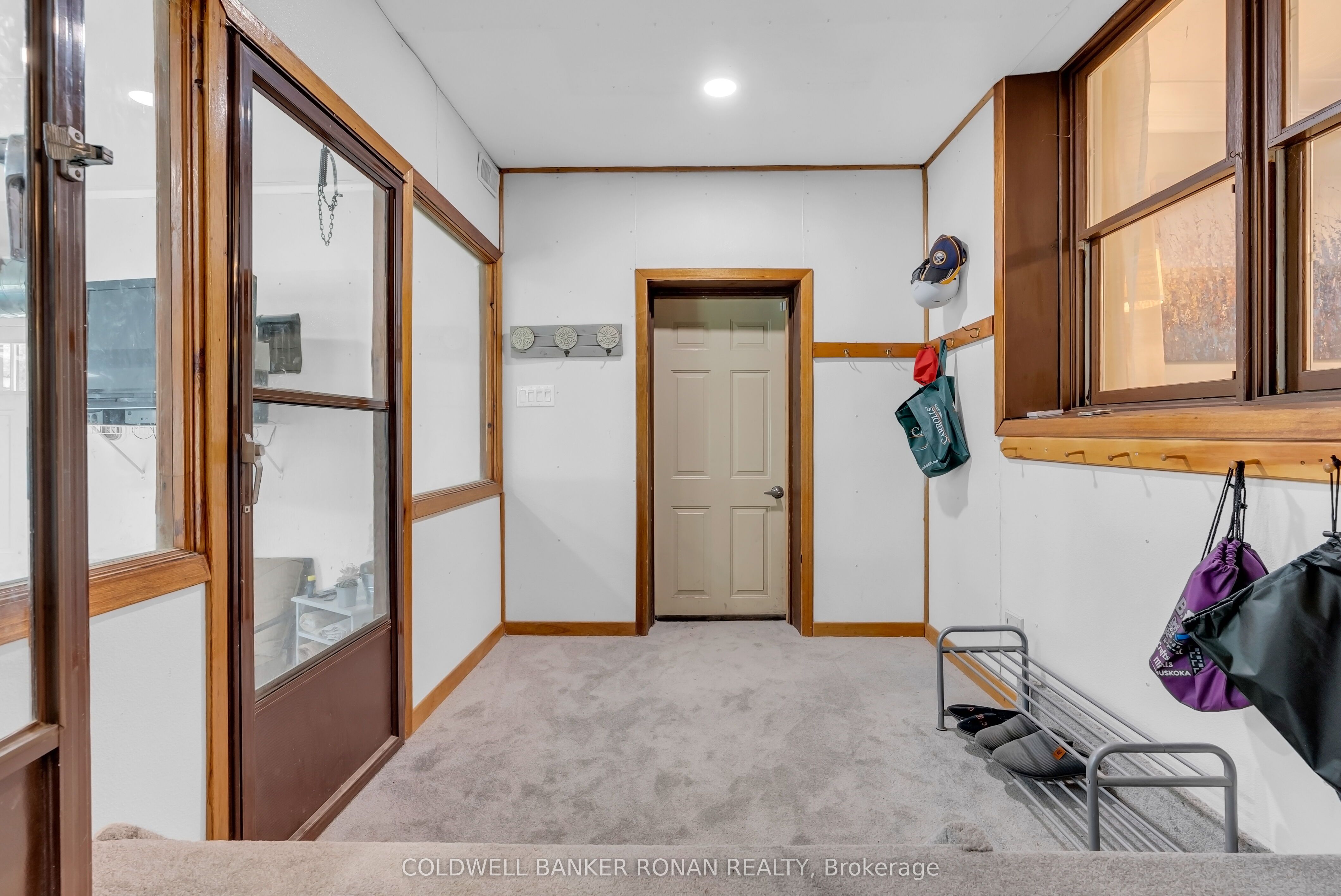1960 10th Side Road Property Photo 25
